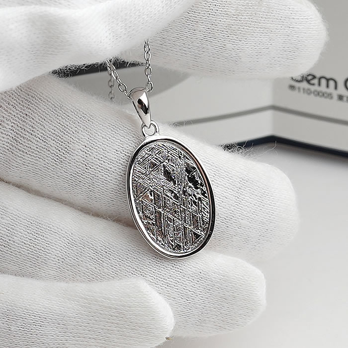 楽天市場】【鑑別書付き】【数量限定】ギベオン隕石 メテオライト 20