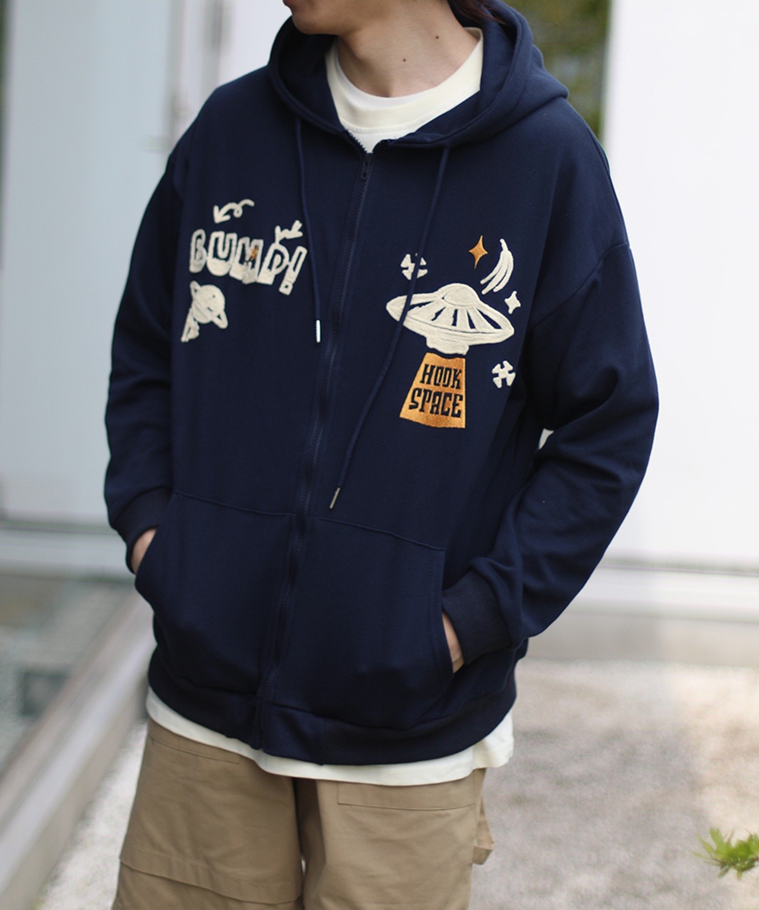 aimoha｜HOOK -original- 個性派宇宙サガラ刺繍前開きジップパーカー