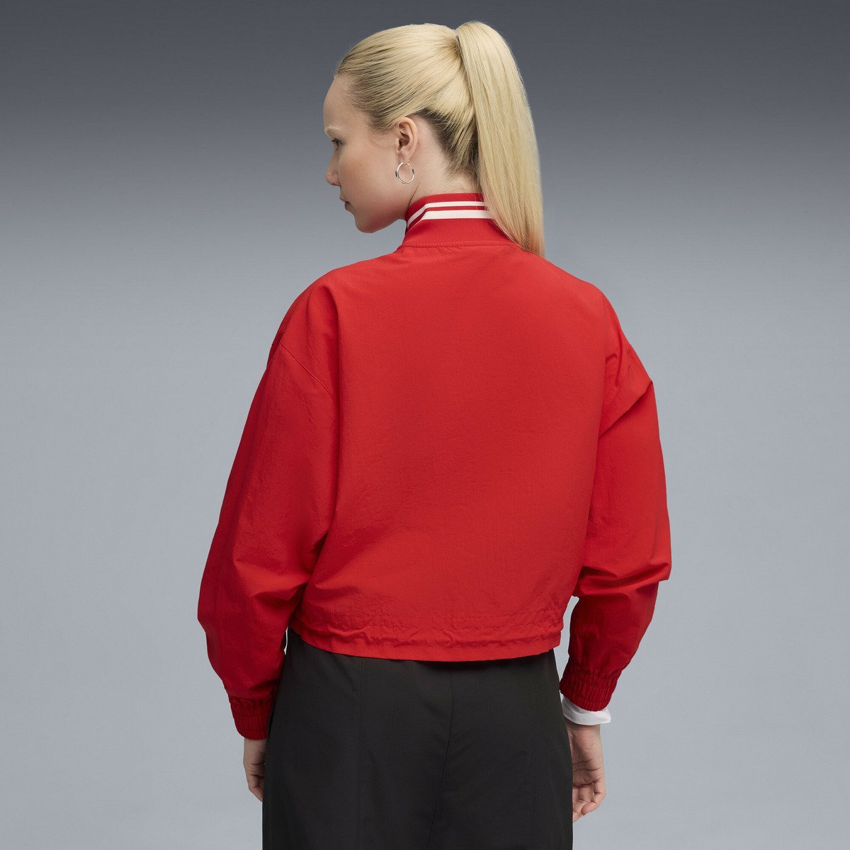 PUMA｜ウィメンズ プレミアム ESS リラックスド ウーブン ジャケット