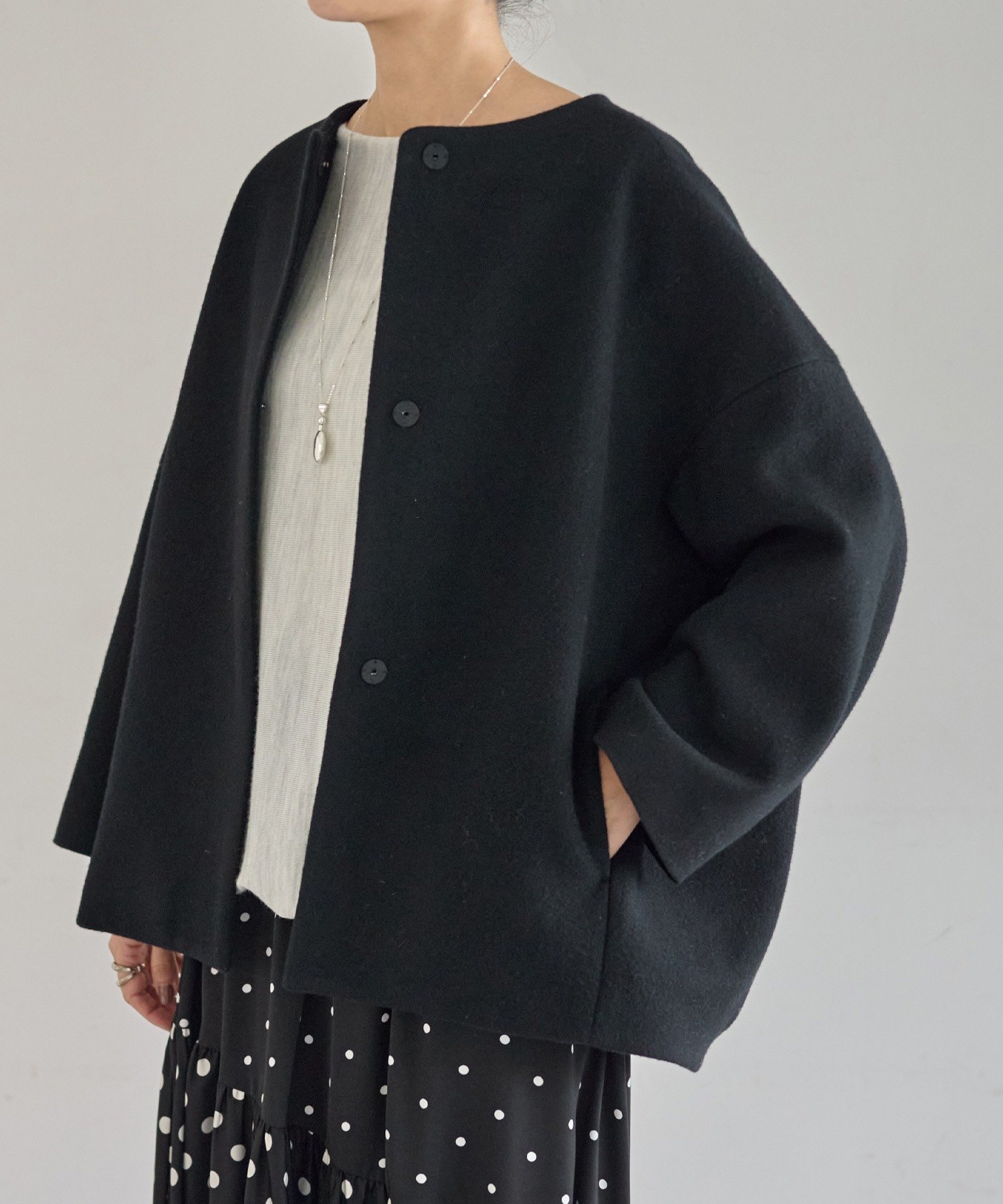 BEARDSLEY｜後ろぷっくりウールショートコート | Rakuten Fashion(楽天