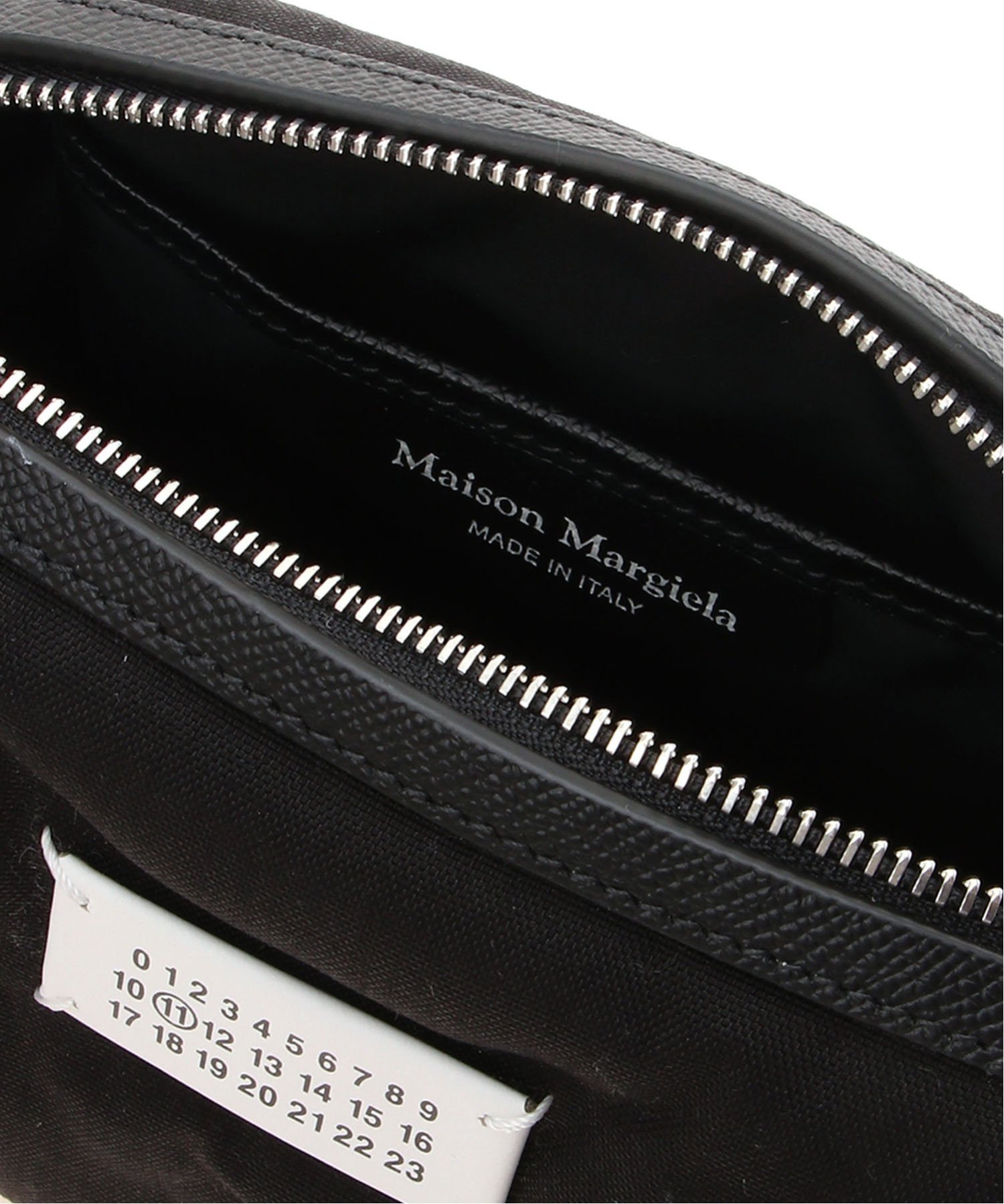 Maison Margiela(メゾンマルジェラ)｜グラム スラム スポーツボディ