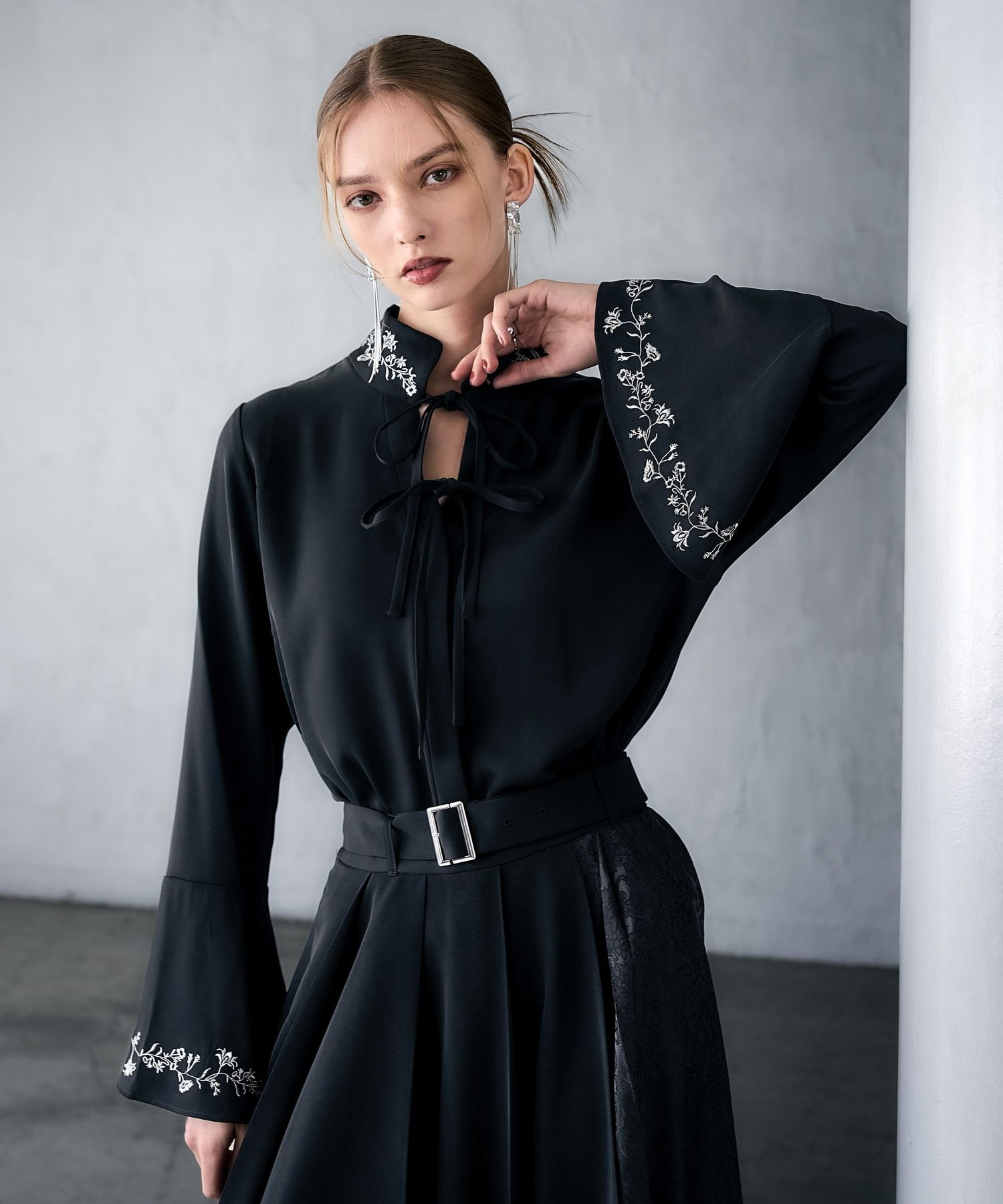 HARE｜2WAYフラワーシシュウブラウス | Rakuten Fashion(楽天