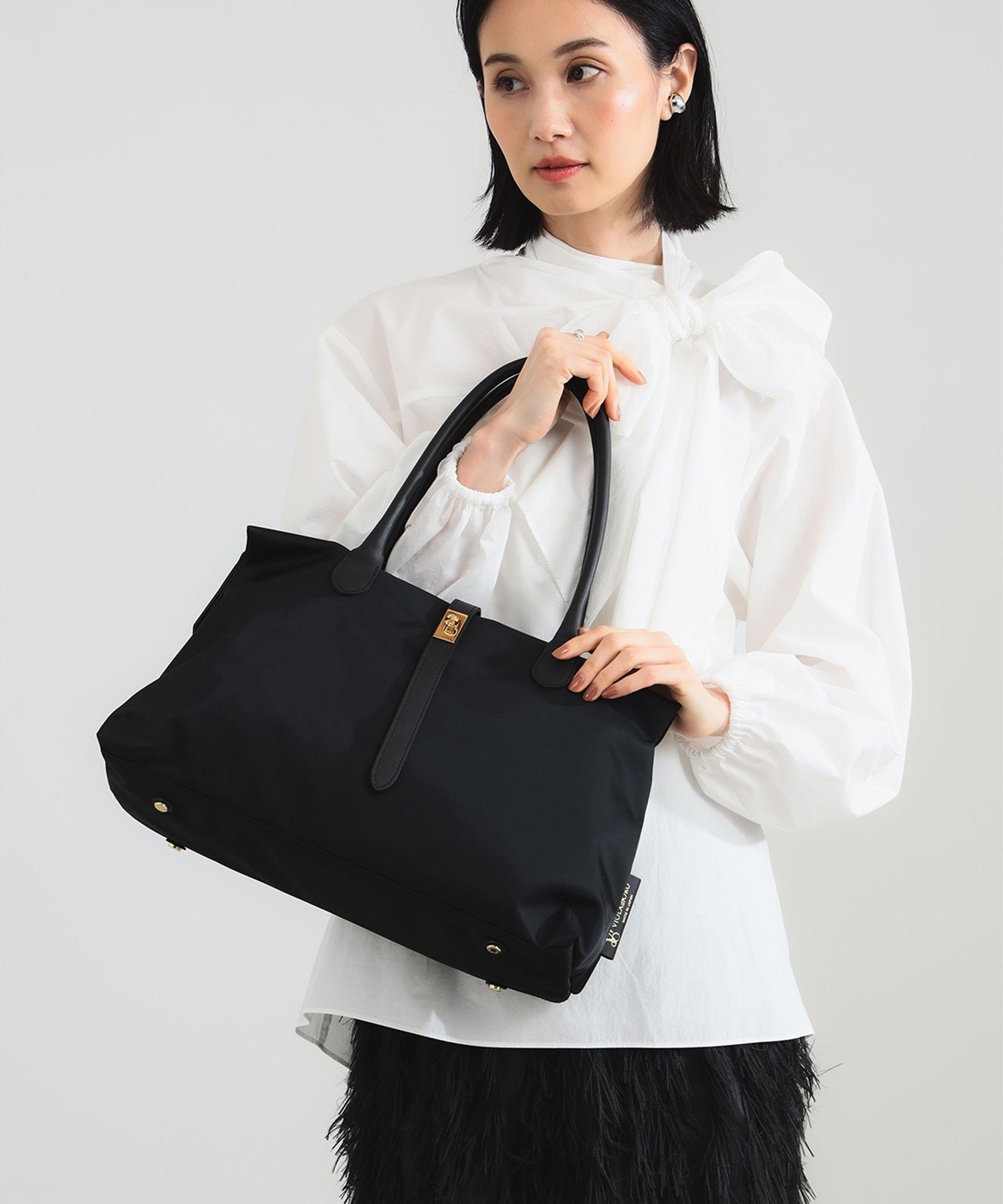 Demi-Luxe BEAMS｜【A4対応】VIOLAd'ORO / ナイロン スクエア トート