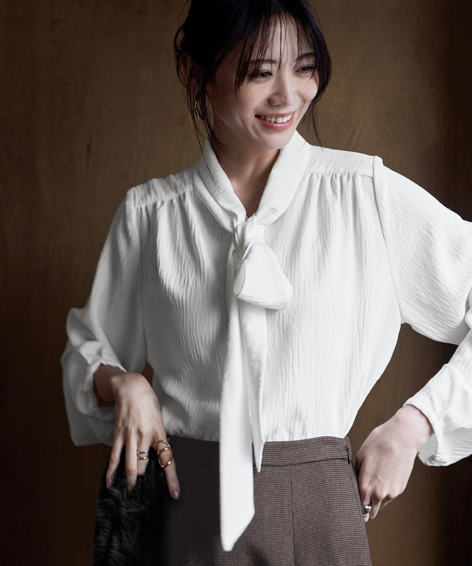 STYLE DELI｜シボ入りガーゼ調ボウタイブラウス | Rakuten Fashion