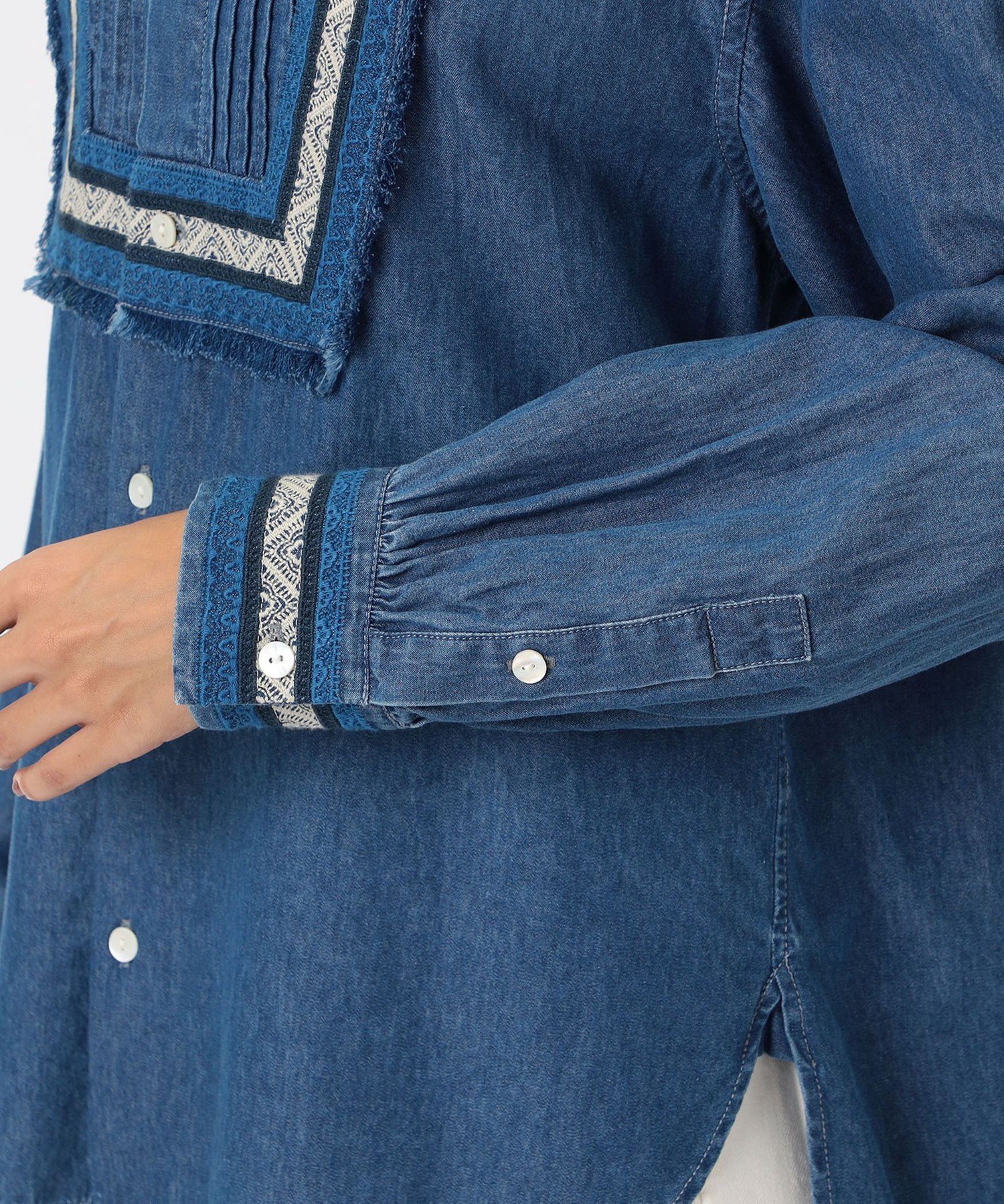 TOMORROWLAND｜ラインエンブロイダリー ピンタックシャツ | Rakuten