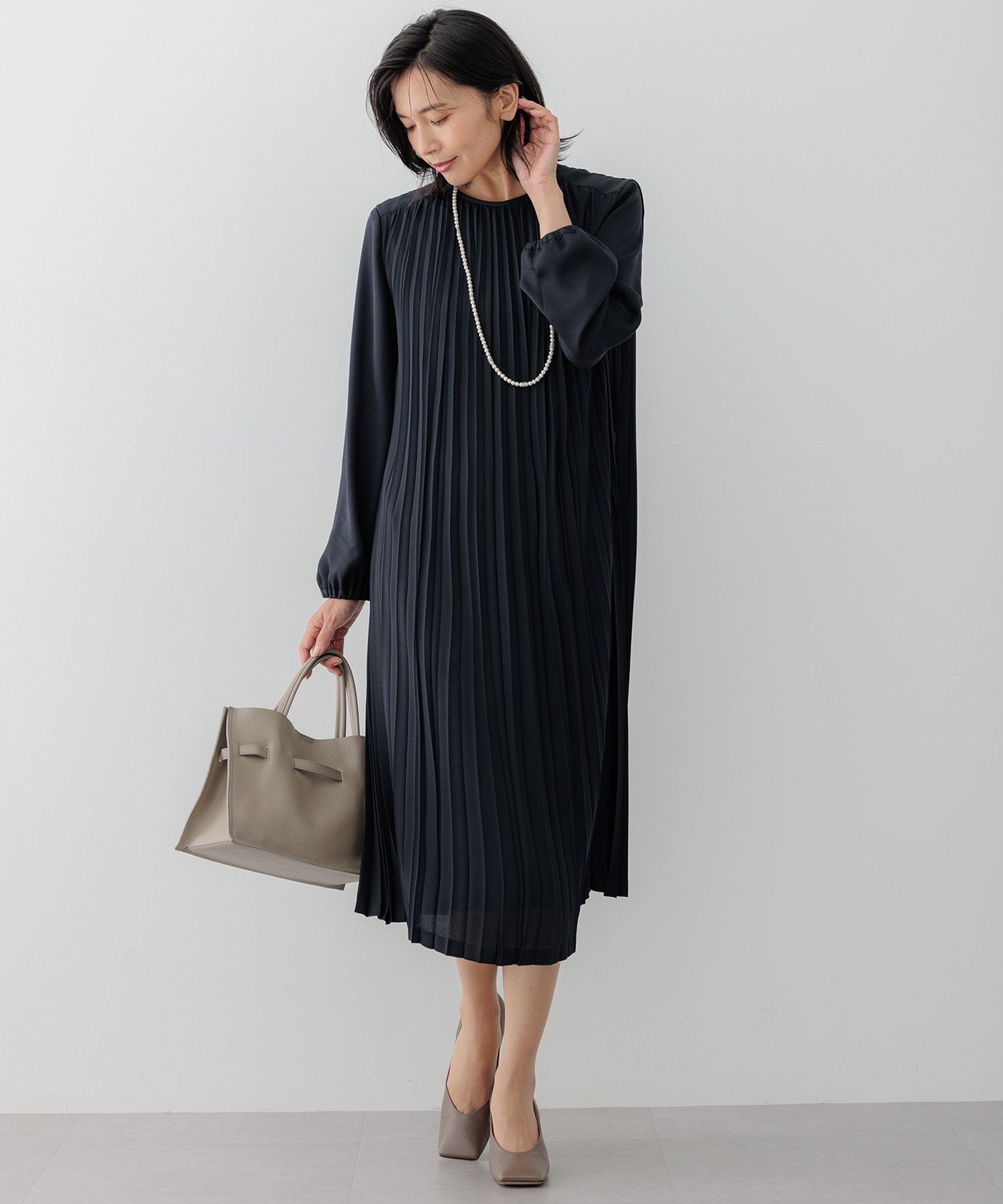 23区｜【洗える】クリスタルアムンゼン プリーツワンピース | Rakuten