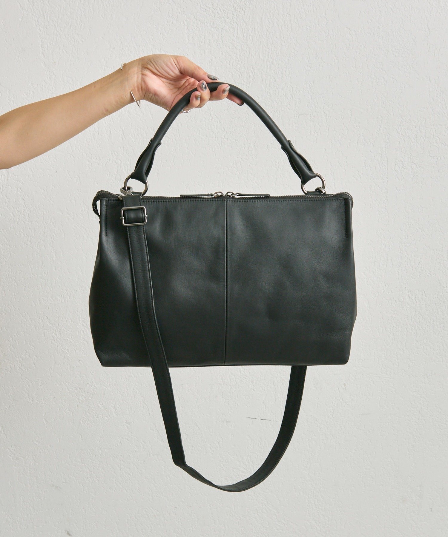 ear PAPILLONNER｜《本革/A4サイズ対応》2wayスクエアショルダーバッグ