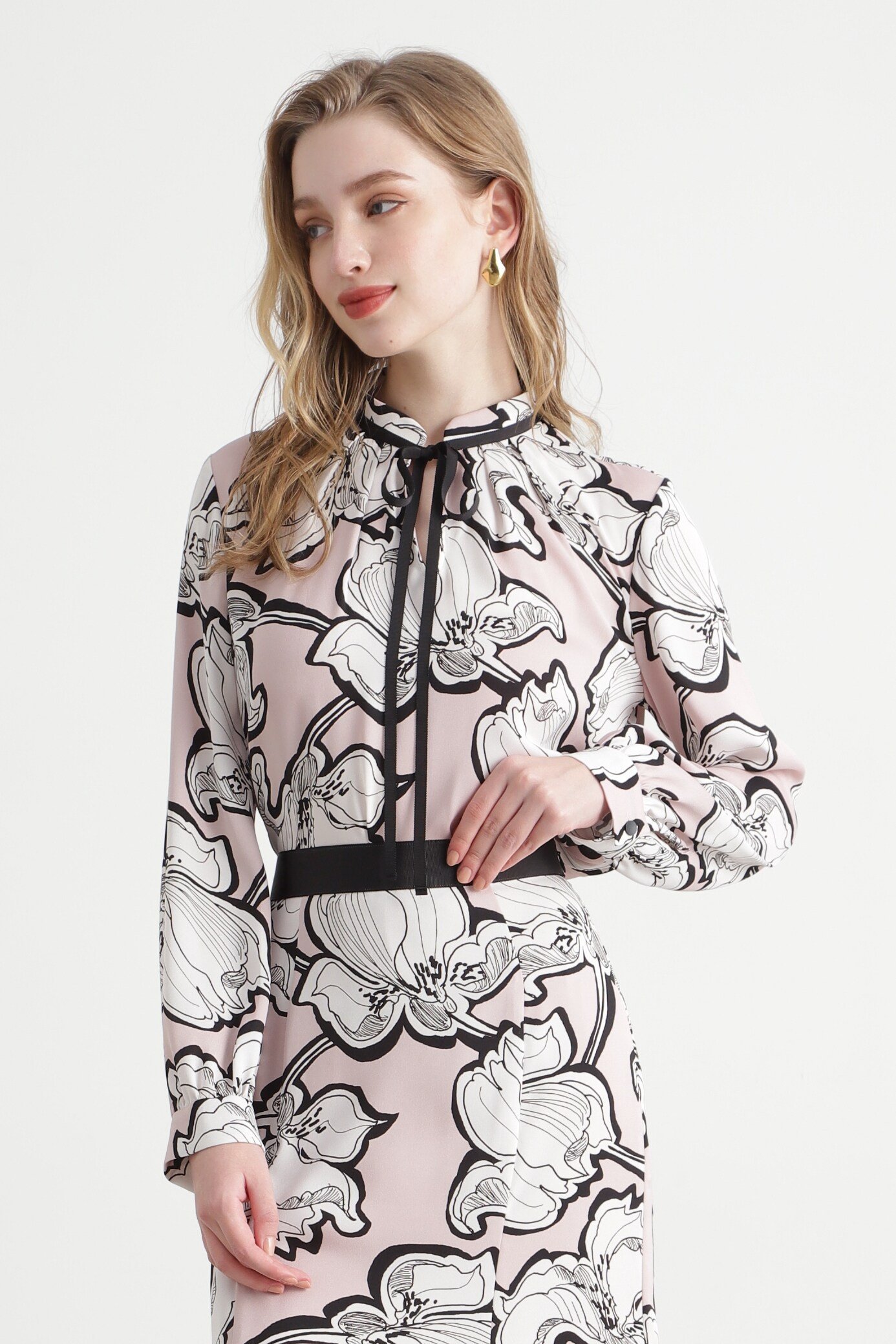 PINKY&DIANNE｜◇アブストラクトリーフプリントブラウス | Rakuten