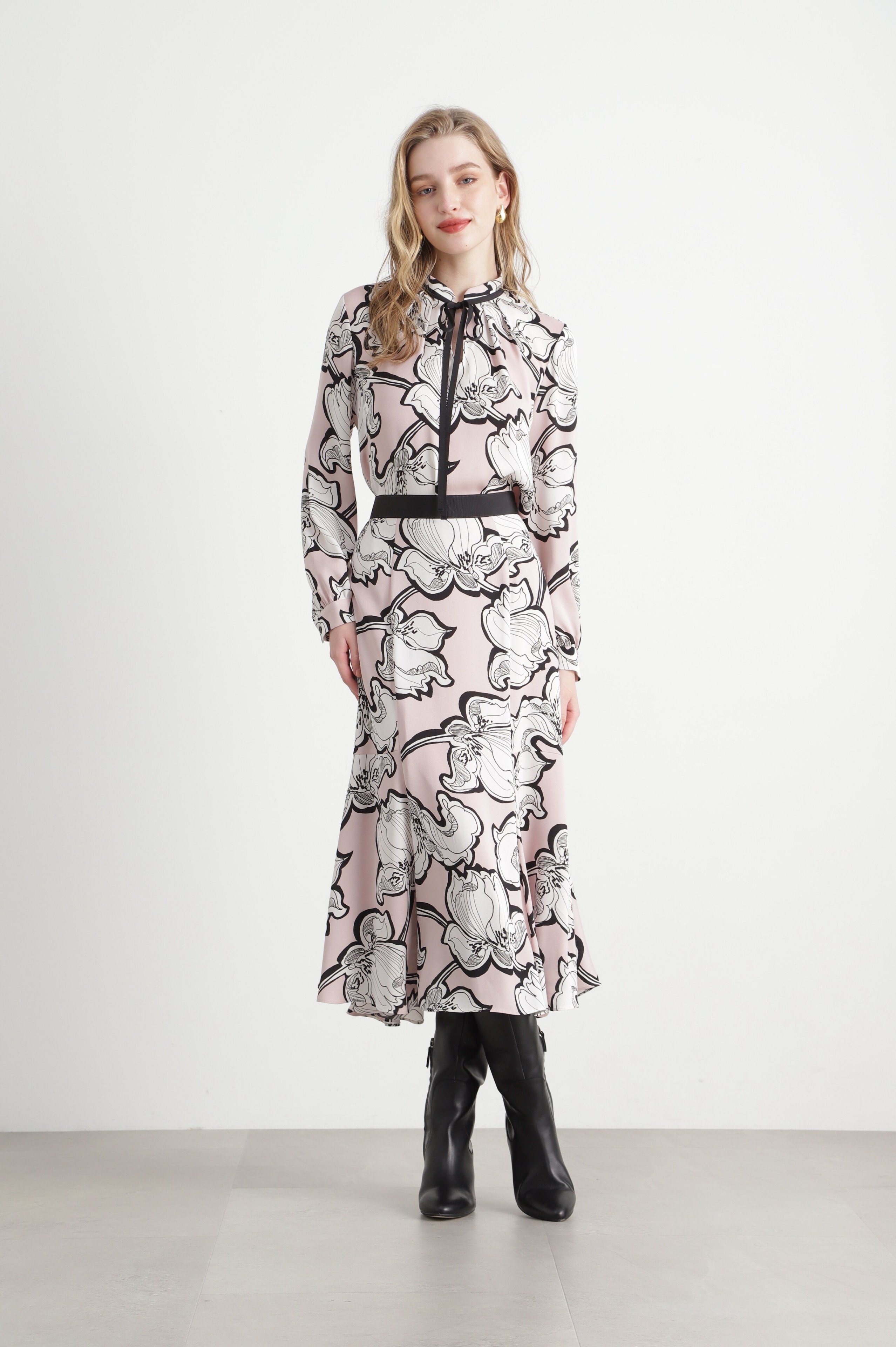 PINKY&DIANNE｜◇アブストラクトリーフプリントブラウス | Rakuten