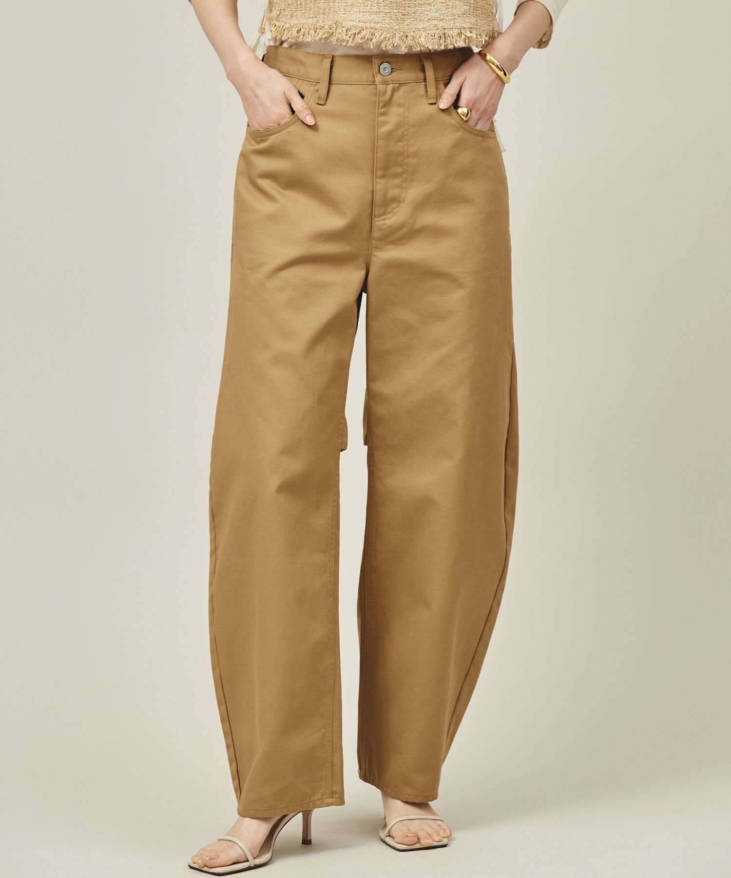 カレンソロジーの名品“チノカーヴィーパンツ 38 Curensology（カレンソロジー） チノパン /「＆RC」チノカーヴィー