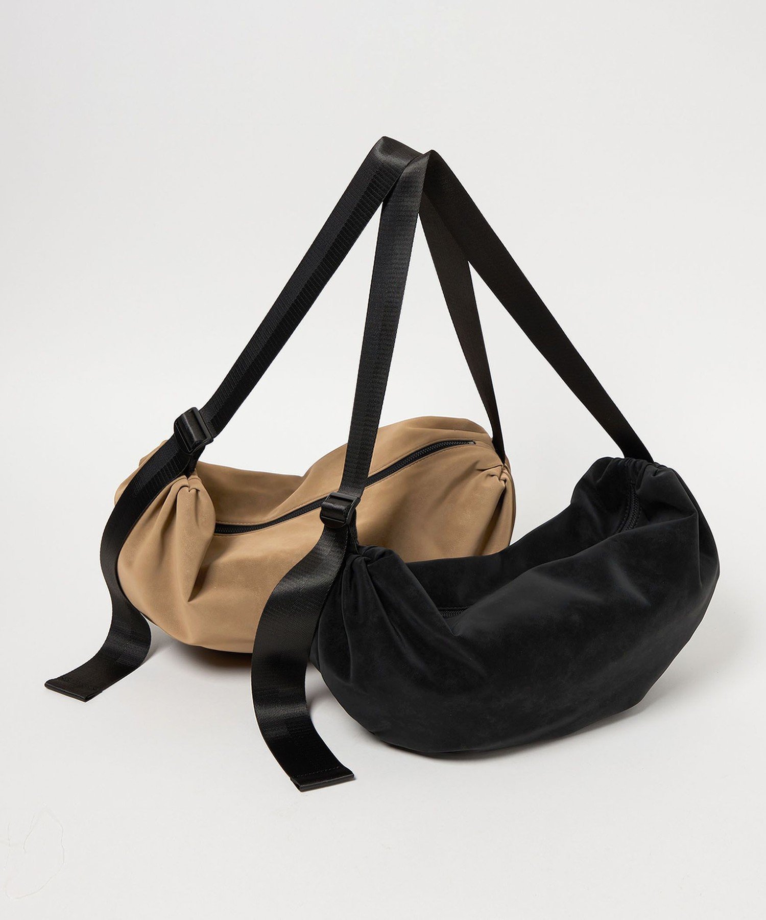 BEAUTY&YOUTH UNITED ARROWS｜ギャザー ラウンド ショルダーバッグ