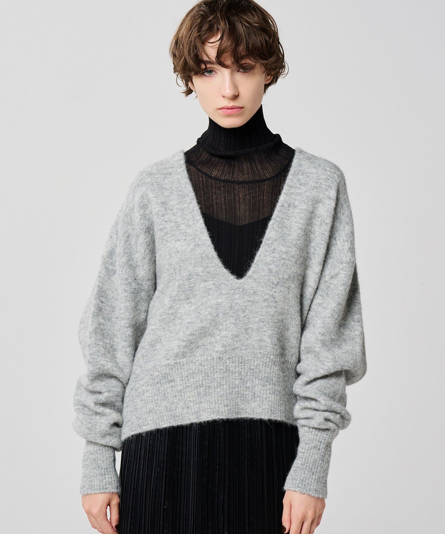 uncrave｜アルパカニット 深Vネック トップス(uncrave WHITE