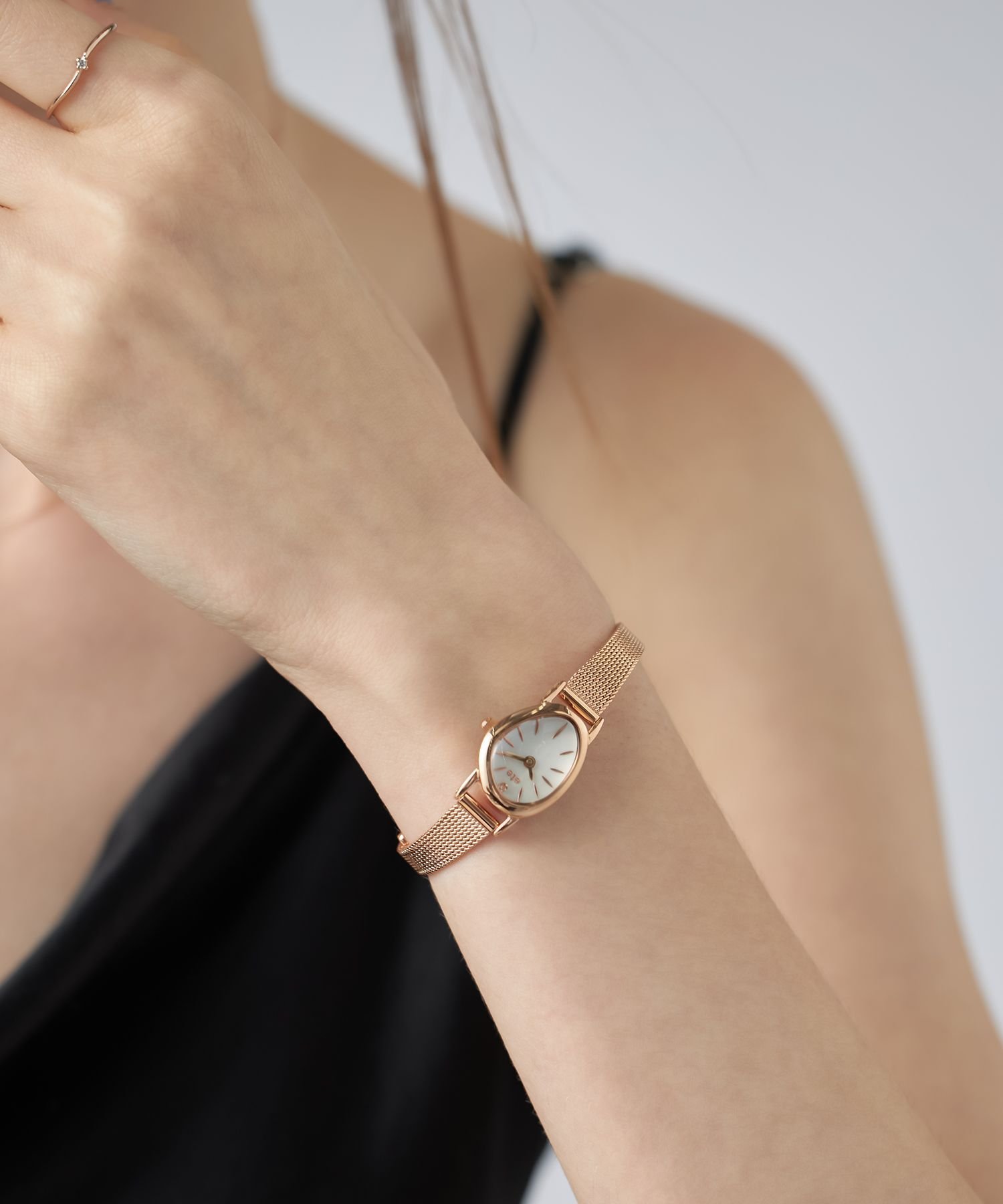 ete｜ダイヤモンド ジェムフェイス メッシュベルト ウォッチ | Rakuten