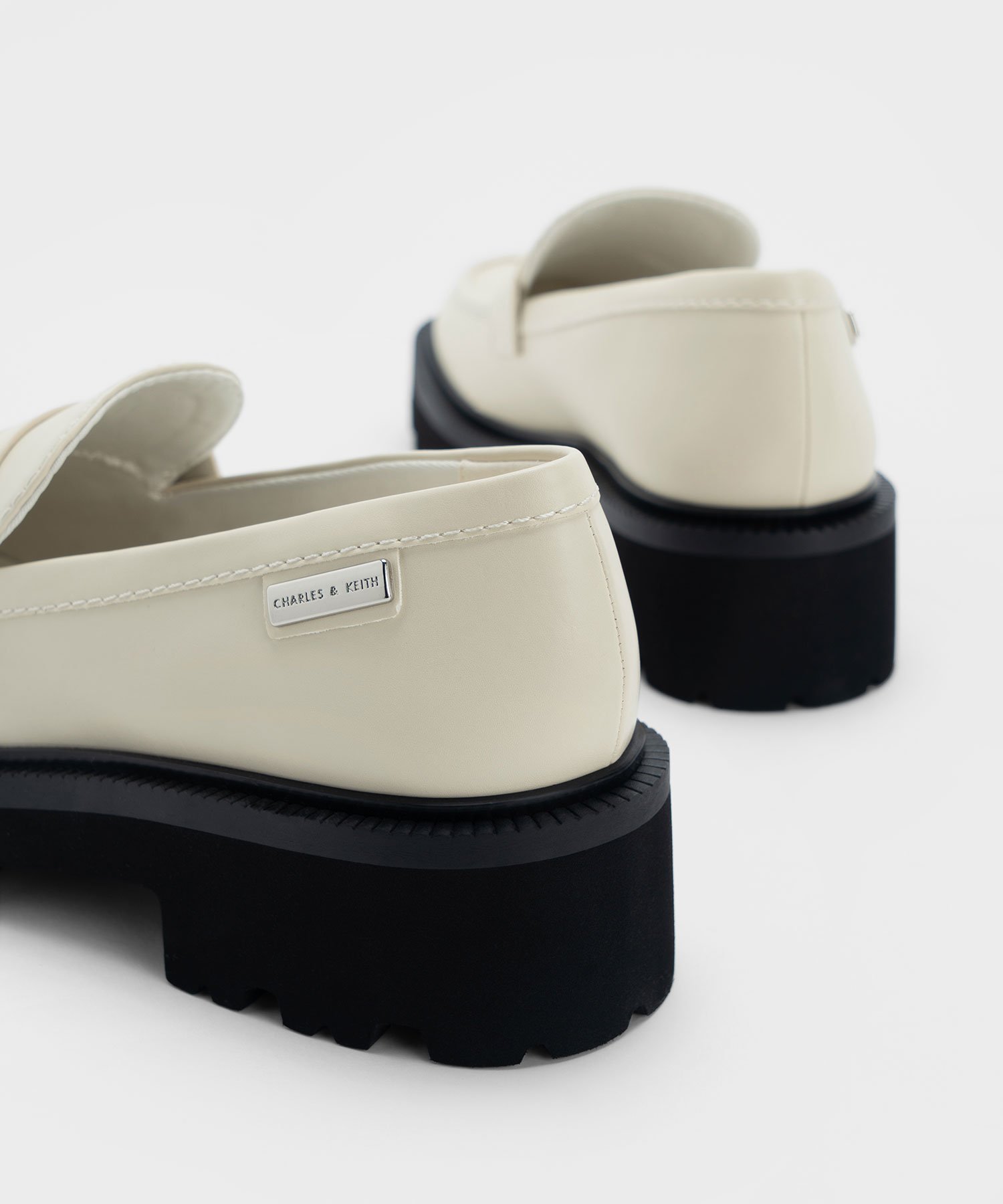 CHARLES & KEITH｜カバードリッジソール ローファー | Rakuten Fashion