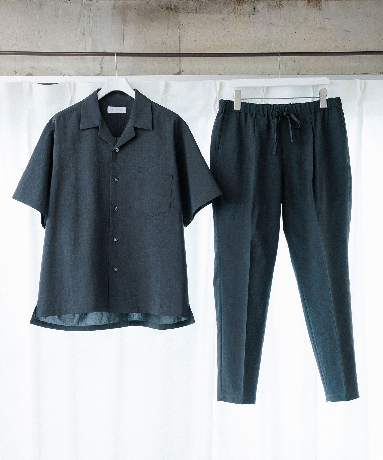 ADAM ET ROPE'｜【RIRANCHA】サマーセットアップ / オープンカラー