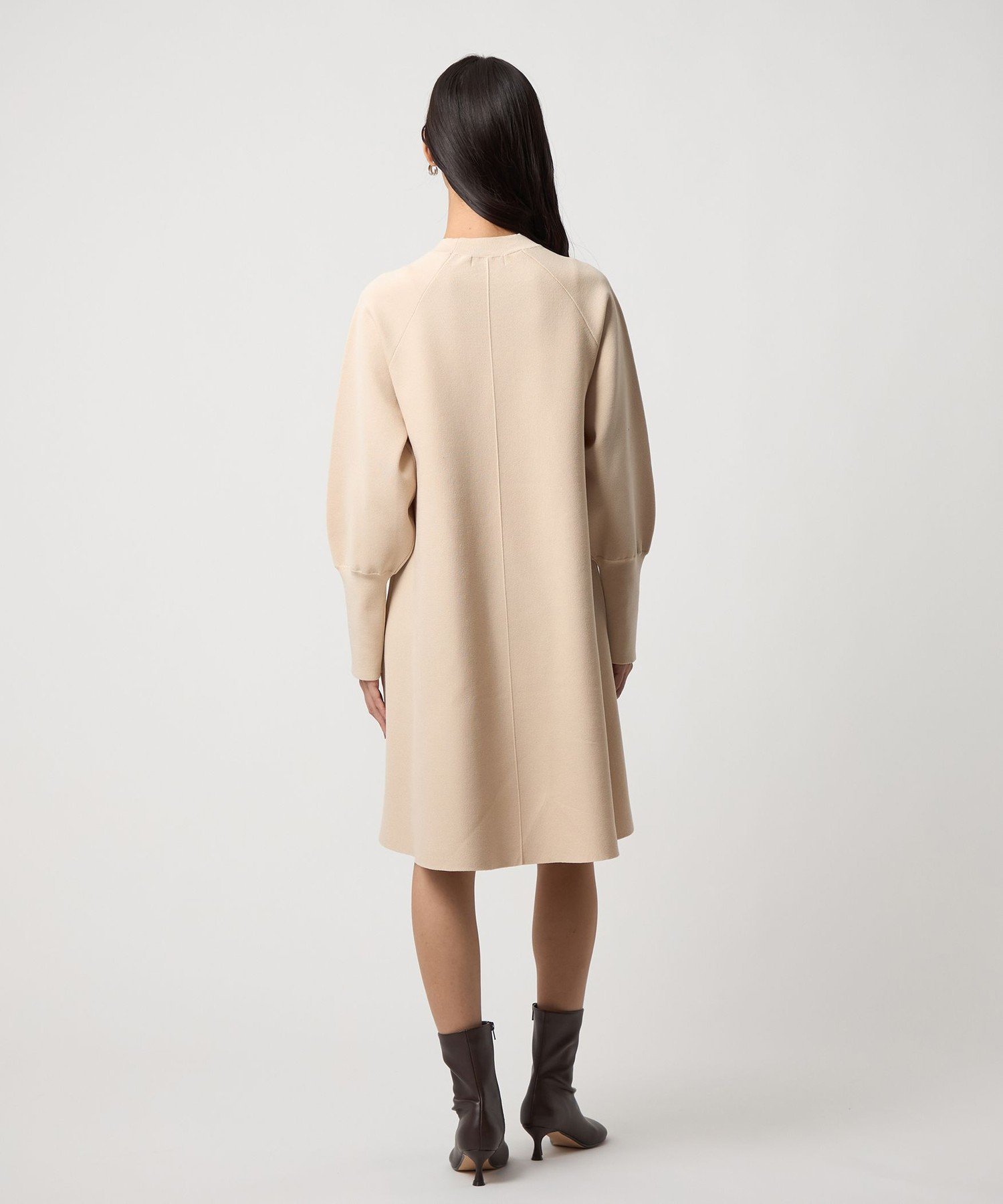 ユナイテッドアローズ EMMELREFINES クルーネックAラインワンピース UNITED ARROWS green label relaxing｜<EMMEL REFINES>EM クルーネック