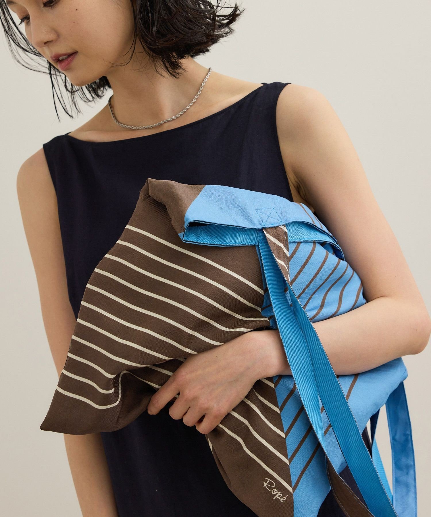 ROPE'｜幾何学柄シルクトートバッグ | Rakuten Fashion(楽天