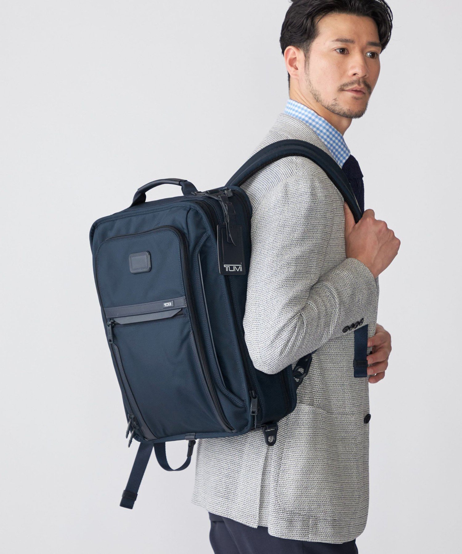 SHIPS｜【SHIPS別注】TUMI: 完全別注モデル『ALPHA 3』ミッド 3WAY