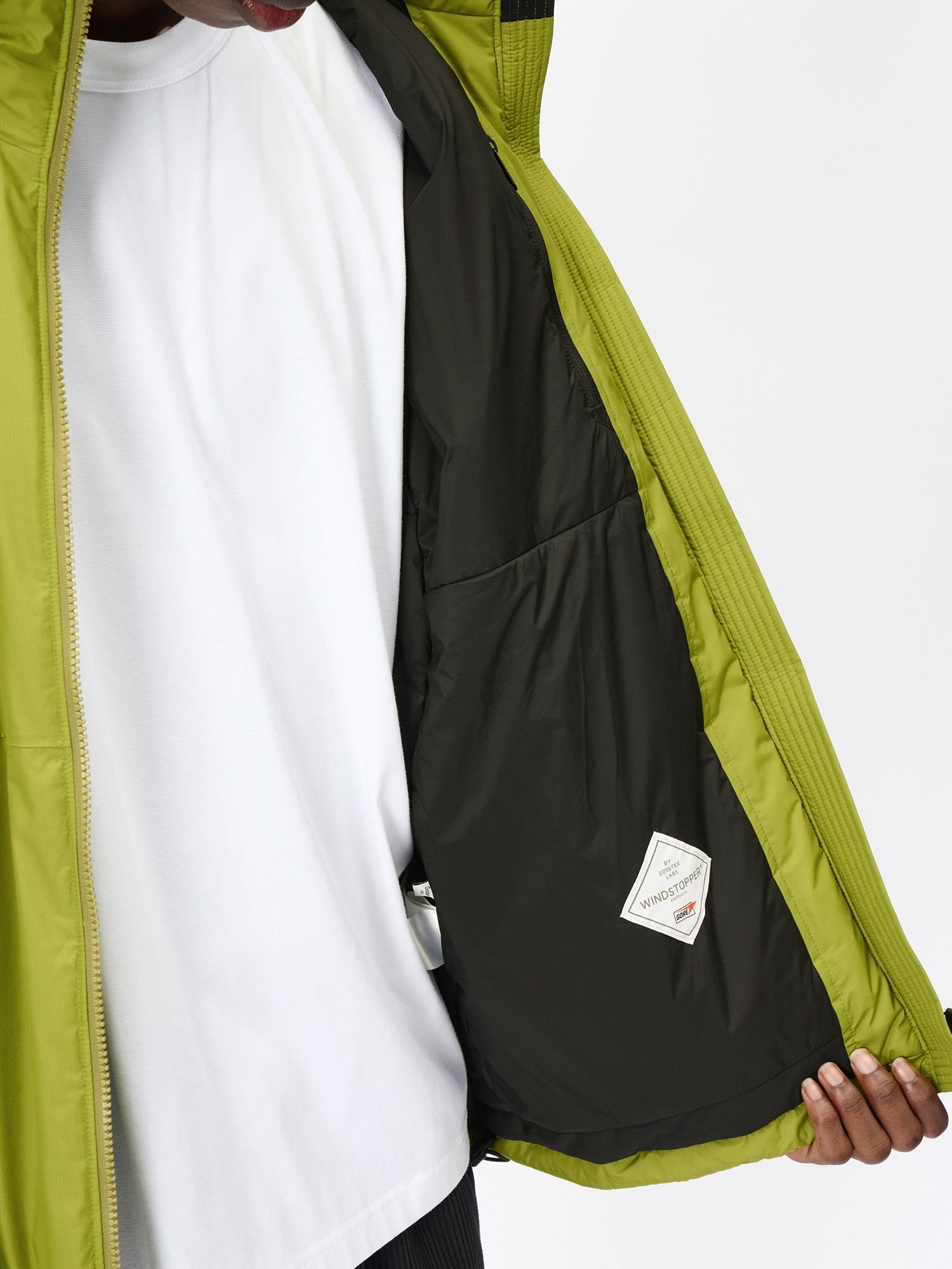 Goldwin｜【公式】ウインドストッパーバイゴアテックスラボズパフィー