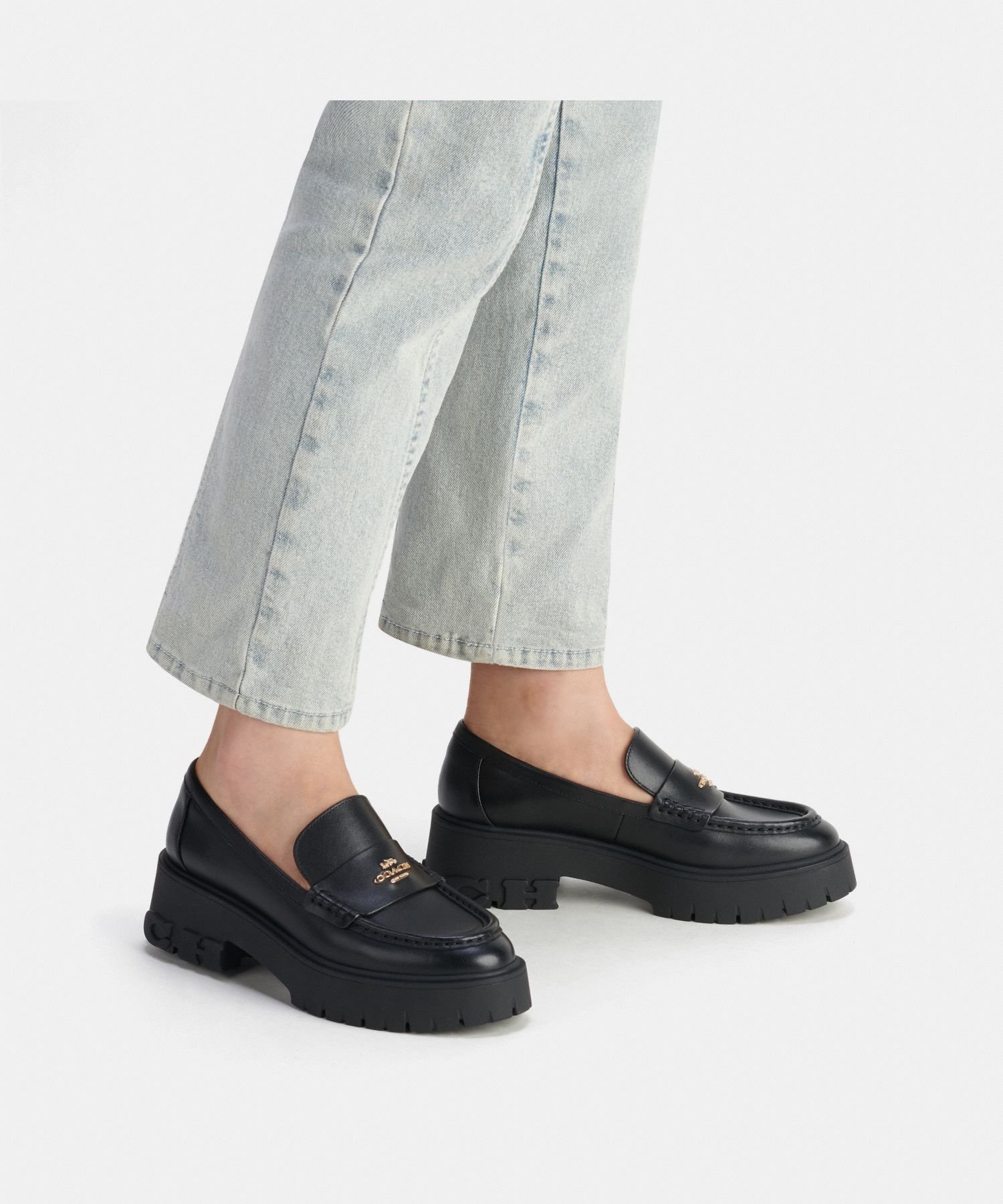 jf1826-01_6.jpg?fitin=140:168&