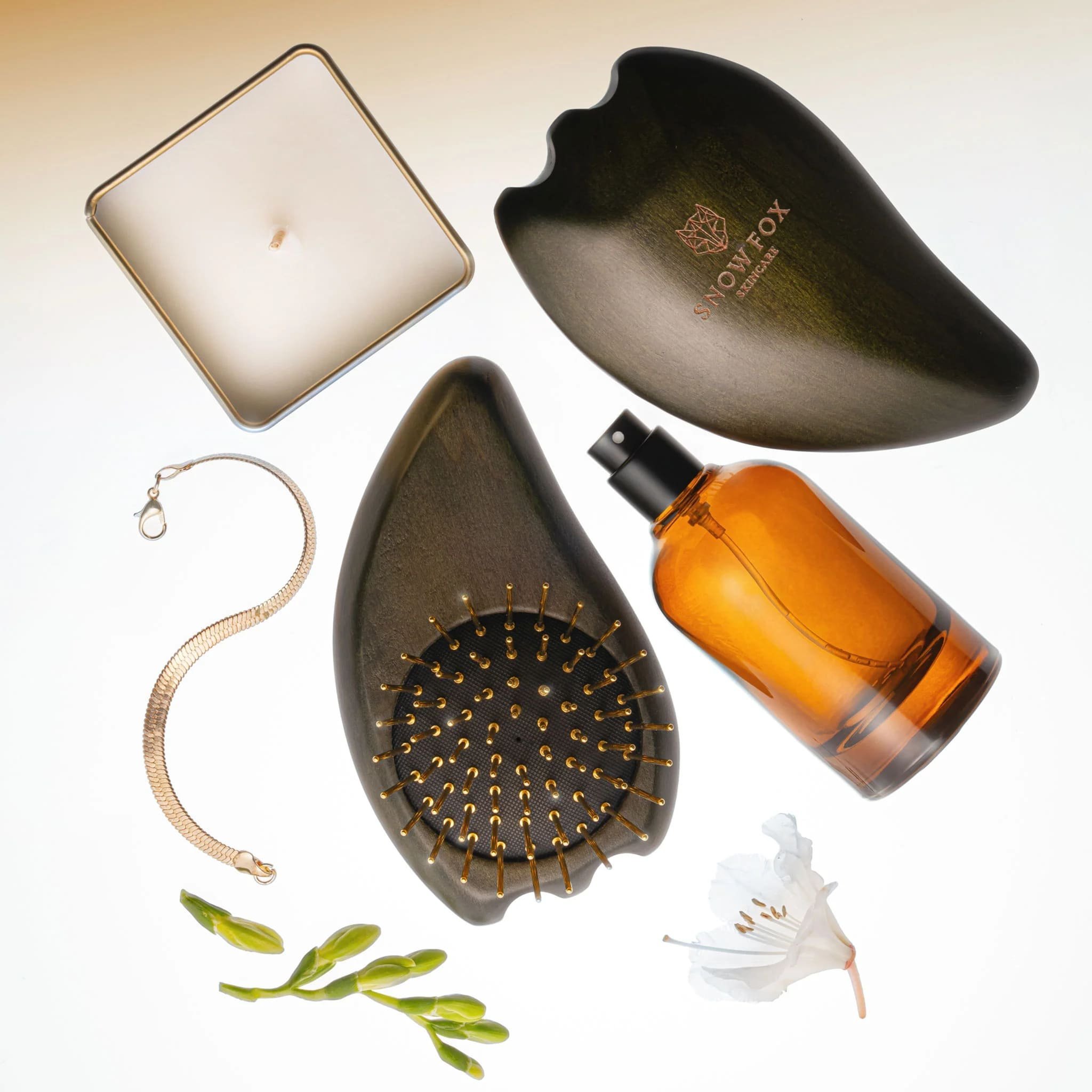 SNOW FOX SKINCARE｜プレミアム FOX カッサ ゴースト ヘアブラシ(5月