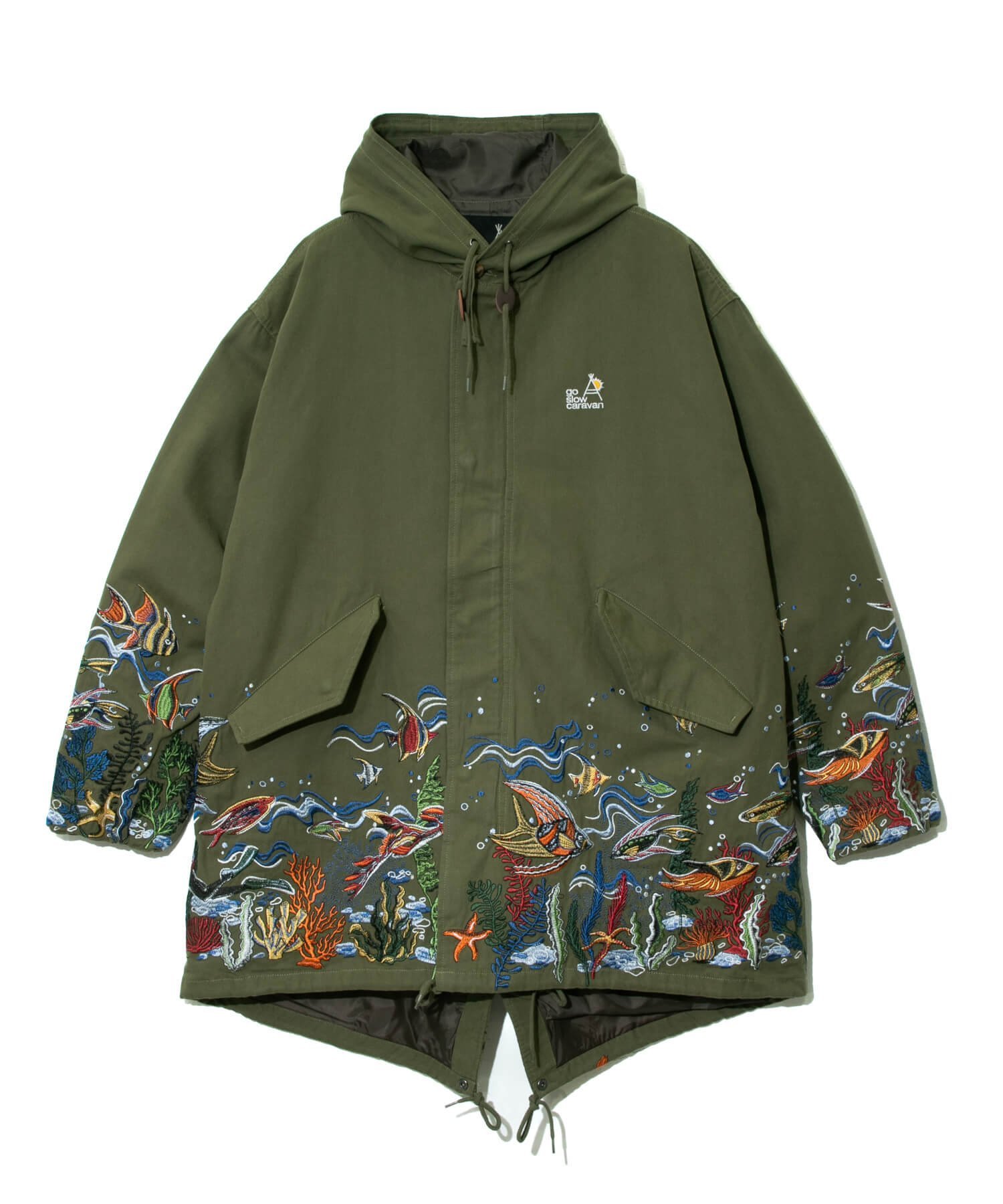 go slow caravan｜ライトキャンバスパネル刺繍モッズコート (MENS