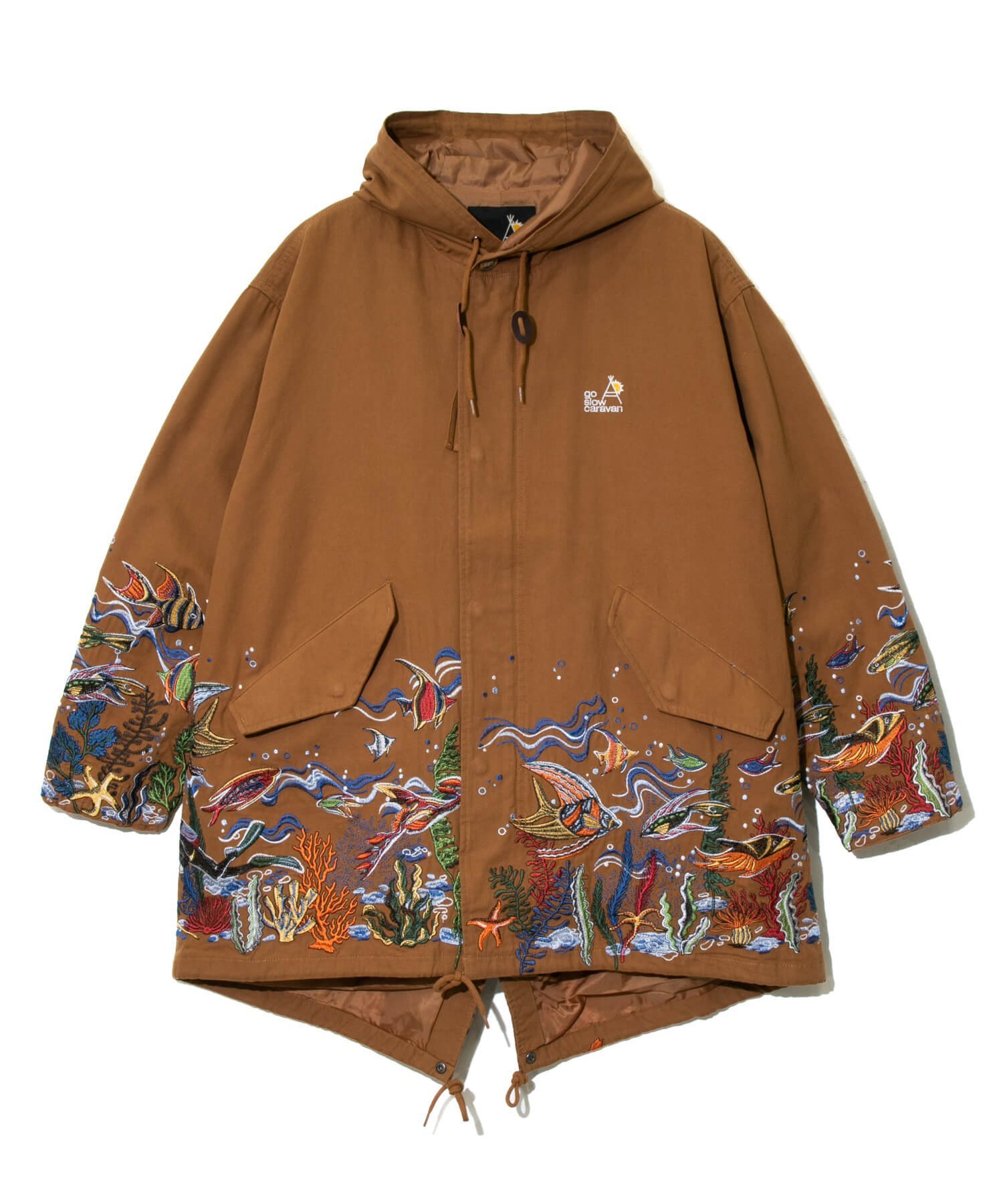 go slow caravan｜ライトキャンバスパネル刺繍モッズコート (MENS