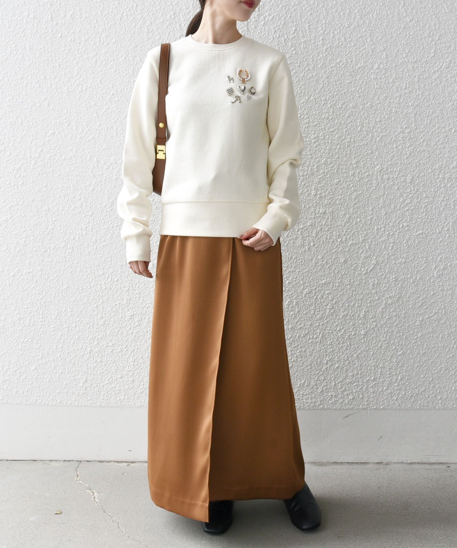 SHIPS any 裏起毛ビジュー クルーネック コンパクト プルオーバー セール】SHIPS any:〈手洗い可能〉裏起毛 ビジュー クルーネック