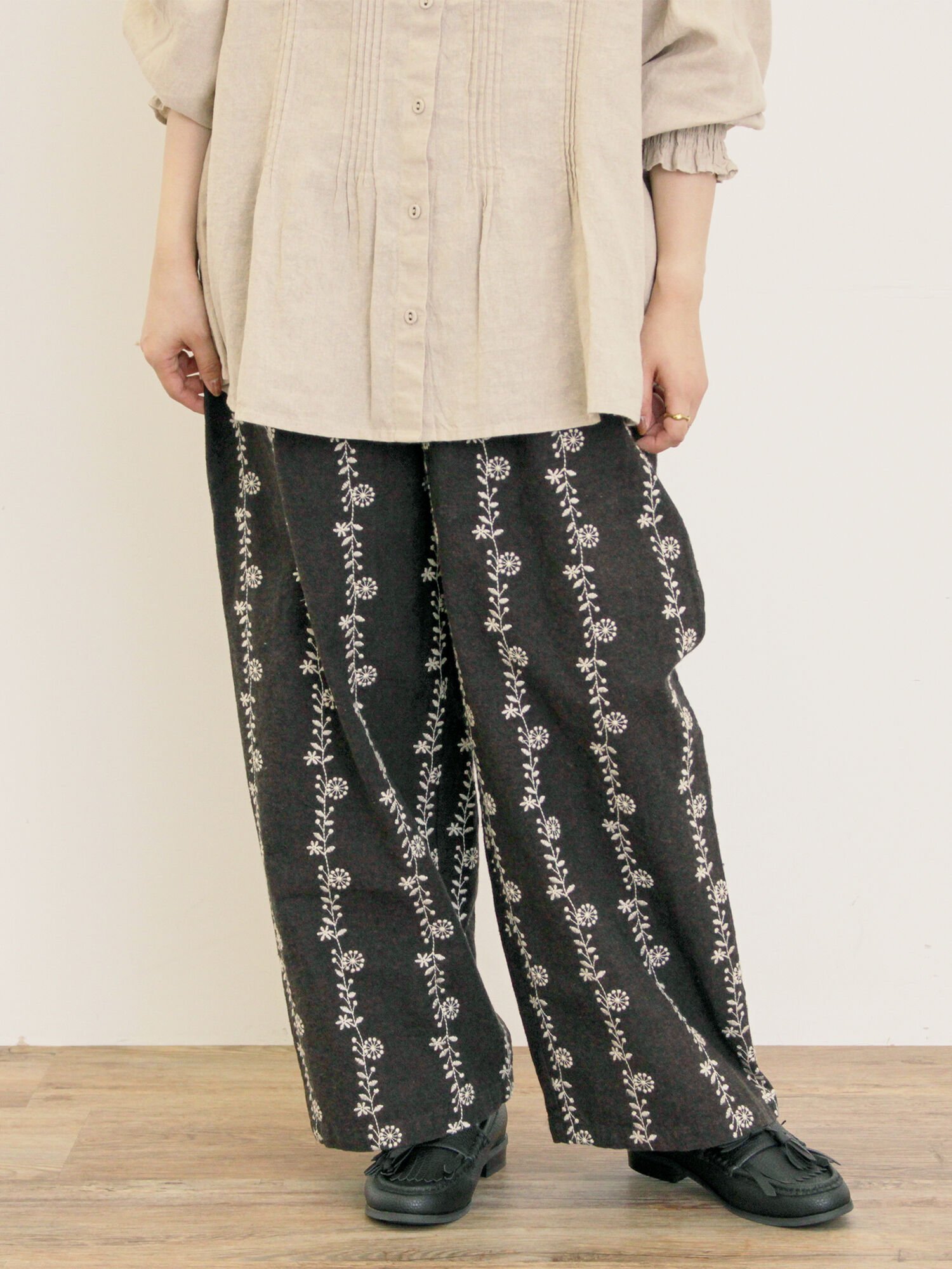 Samansa Mos2｜【M/Lサイズ】花刺繍パンツ | Rakuten Fashion(楽天
