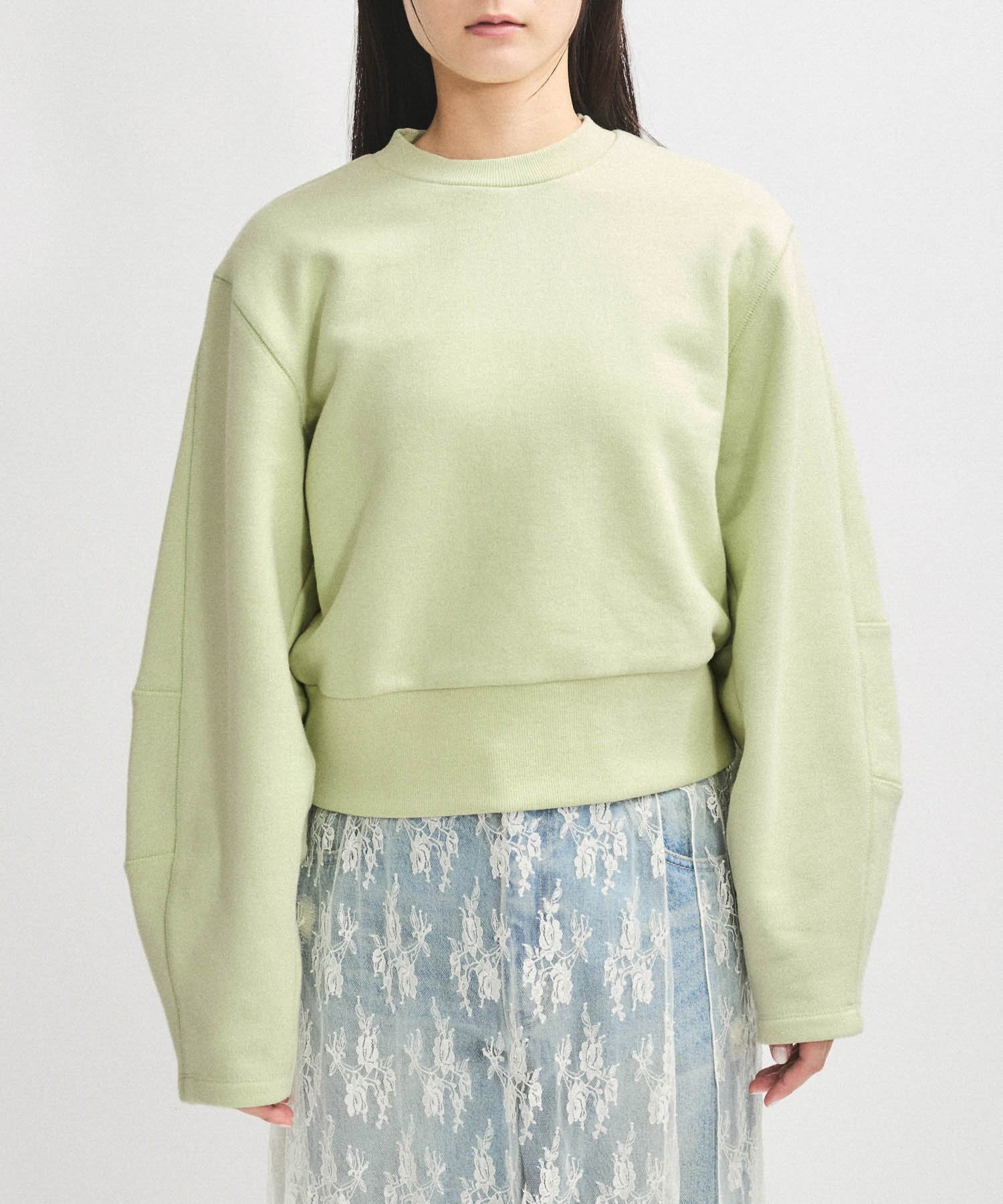 ADAM ET ROPE'｜【サステナブル】フォルムスリーブスウェット