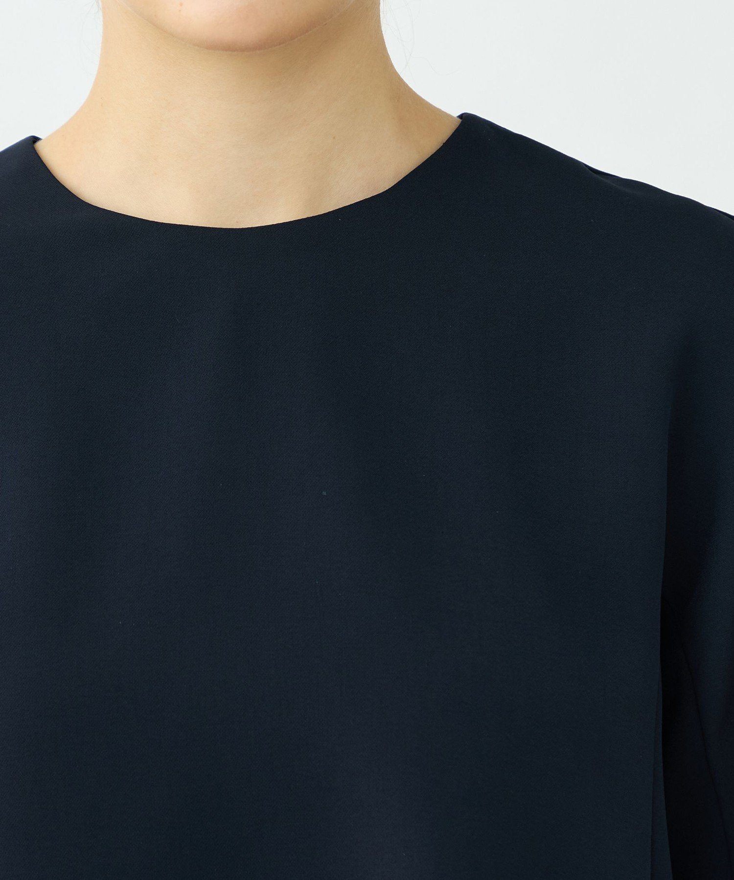 TOMORROWLAND｜ドライダブルクロス クルーネックプルオーバー