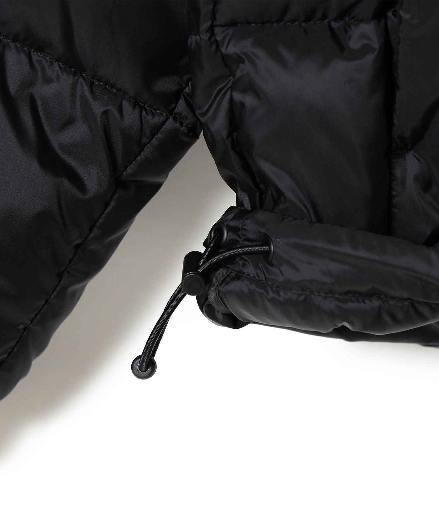 B:MING LIFE STORE by BEAMS｜【別注】TAION / ダウン フーディー