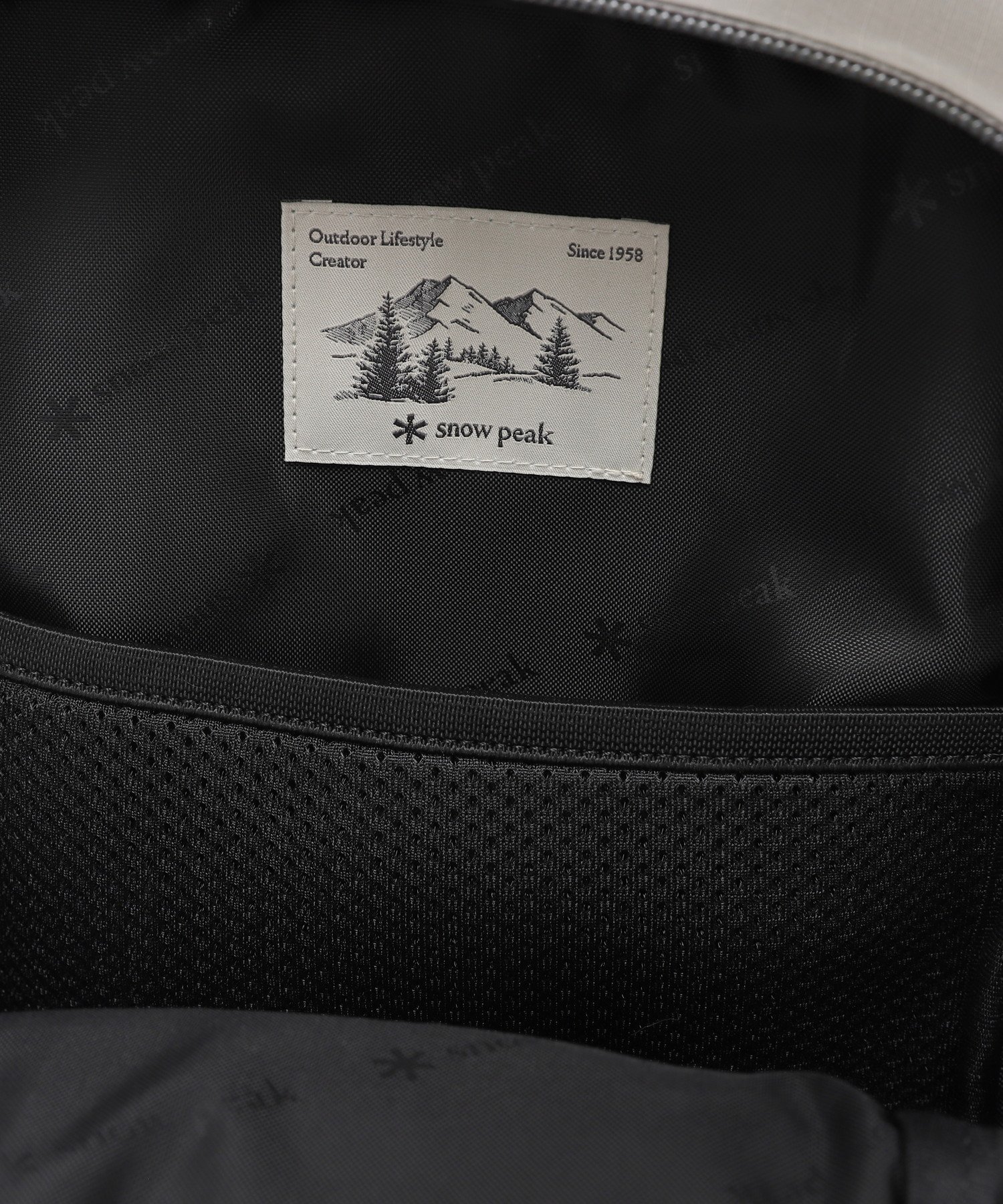 Snow Peak｜Dual Tech Small Backpack 9L | Rakuten Fashion(楽天