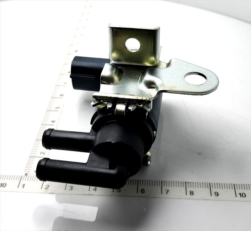 楽天市場】ジムニーJA11のソレノイドバルブ 18117-82c00 スズキ純正