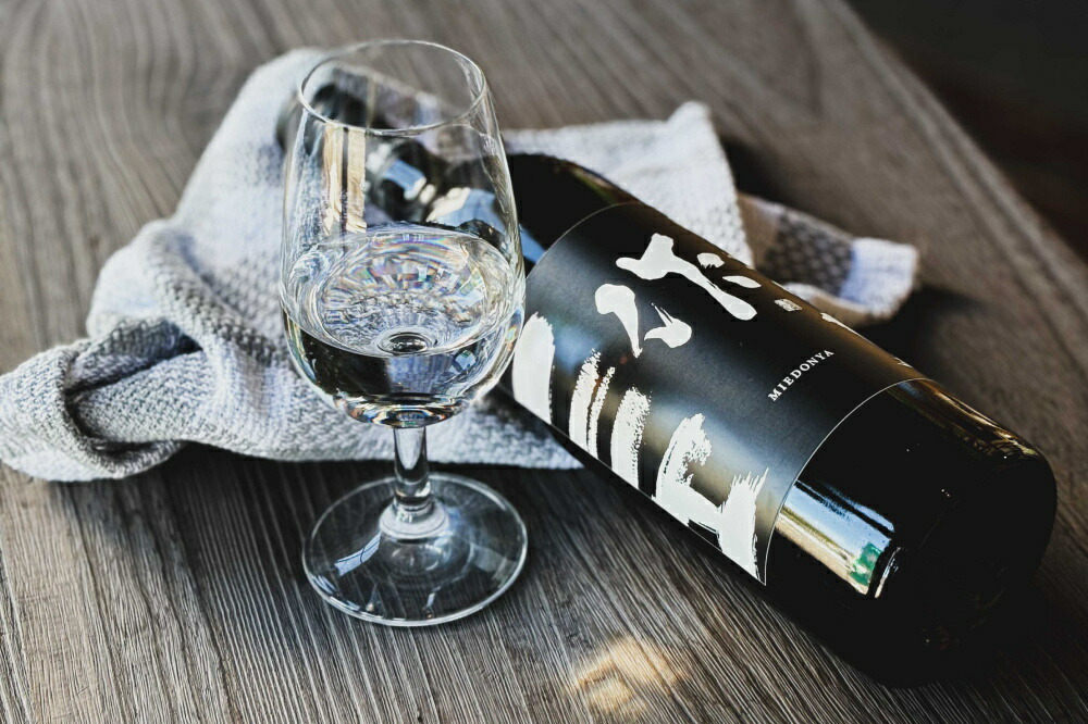 楽天市場】作 ざく MIEDONYA 日本酒 三重問屋 純米吟醸 750ml 清水