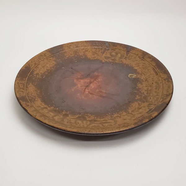 楽天市場】備前焼 丸皿（胡麻） | おしゃれ 日本製 工芸品 和食器 大皿