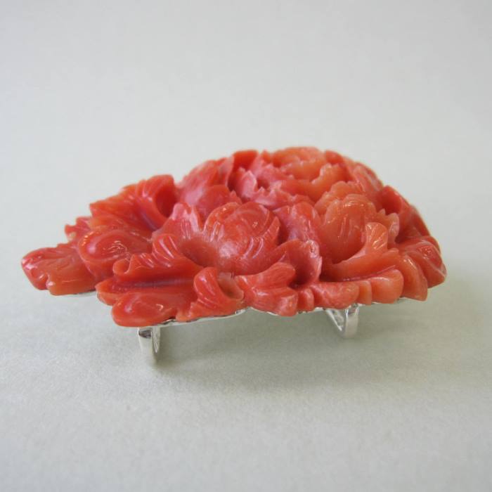 楽天市場】日本・高知産赤珊瑚 美しい牡丹の花の彫り帯留 SILVER