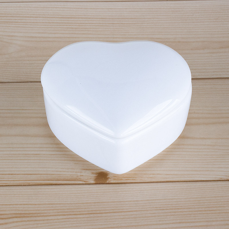 楽天市場】【アウトレット】ハート型 小物入れ (2色選択) 8.8cm/ 雑貨