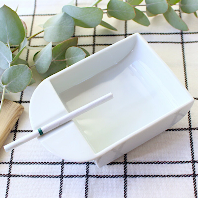 楽天市場】【アウトレット】白磁 一ツ置き 灰皿 アッシュトレイ