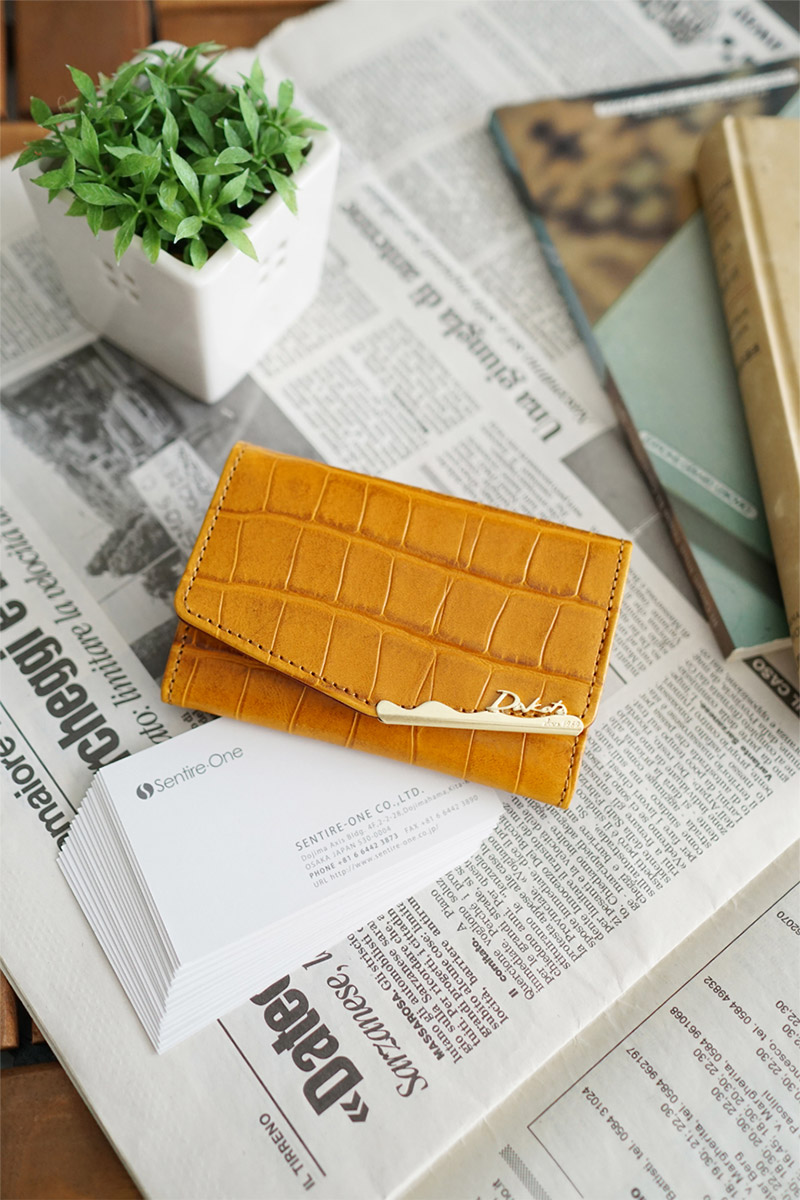 Dakota 牛革 名刺入れ オスピタリタ グリーン Dakota（ダコタ） 名刺