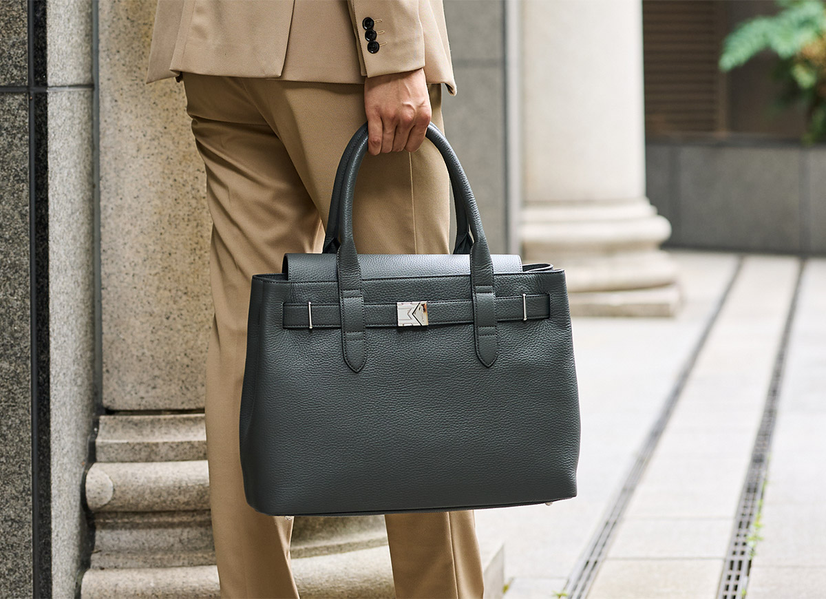 楽天市場】【ペッレモルビダ 3年保証＋ケアセット付】 PELLE MORBIDA