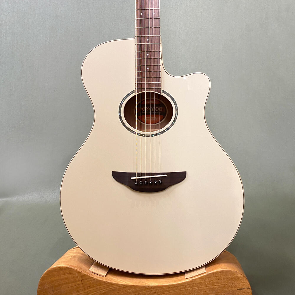 楽天市場】【新品】ヤマハ YAMAHA APX600 VW ヴィンテージホワイト自宅
