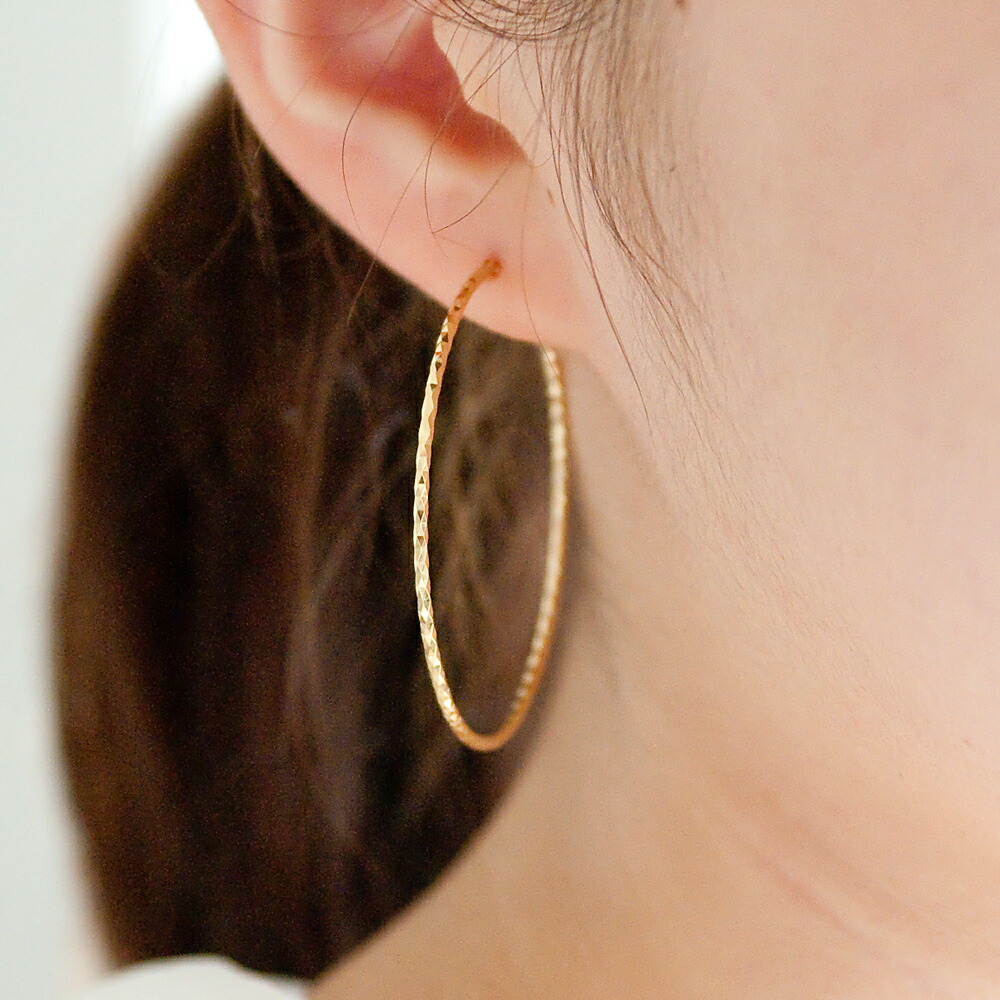 楽天市場】K18 フープ ピアス Facette(ファセット) 45mm ミラーカット