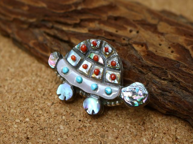 楽天市場】インディアンジュエリー ズニ族 カメ 亀 タートル ブローチ
