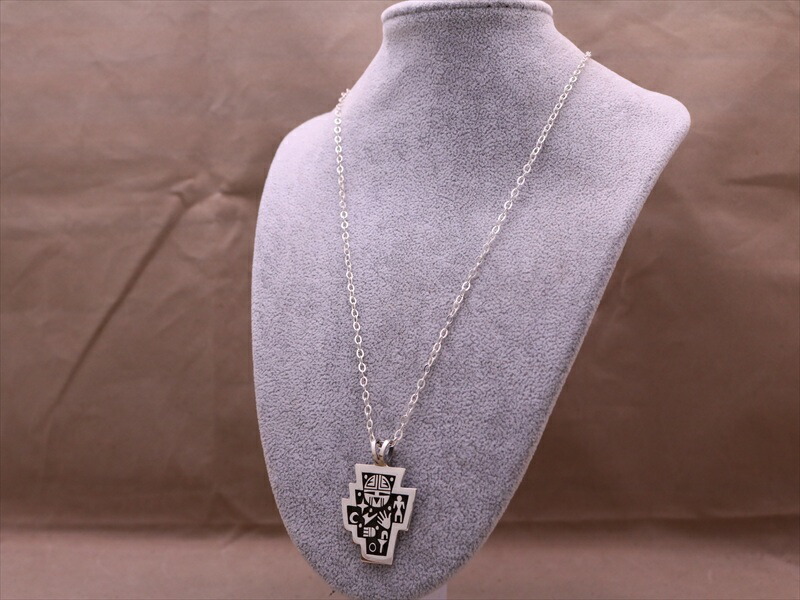 ホピ ゲーリー＆エルシー ヨヨキー ネックレストップ ミツバチ