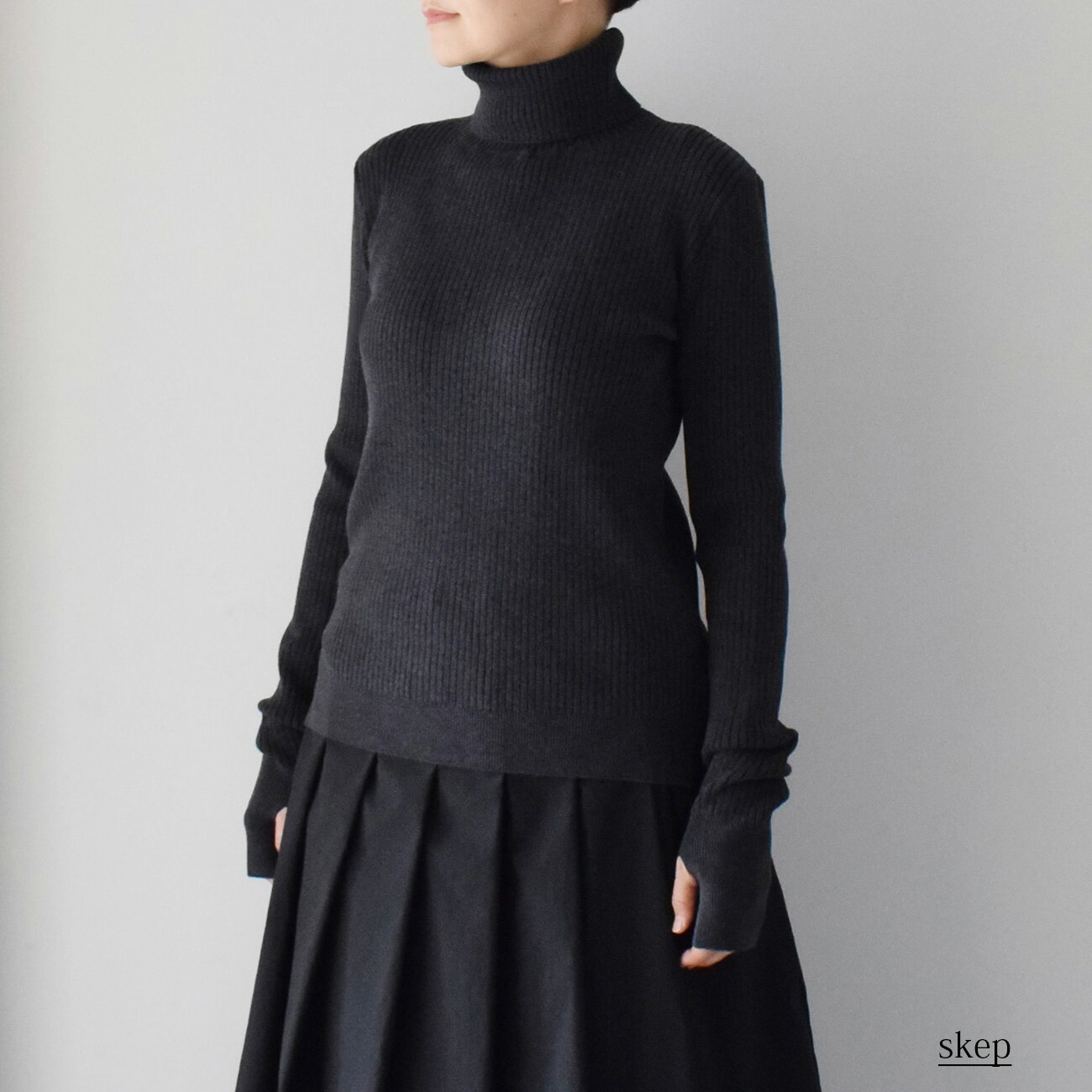 楽天市場】リブ タートルネック ニット（厚手）：チャコールグレー