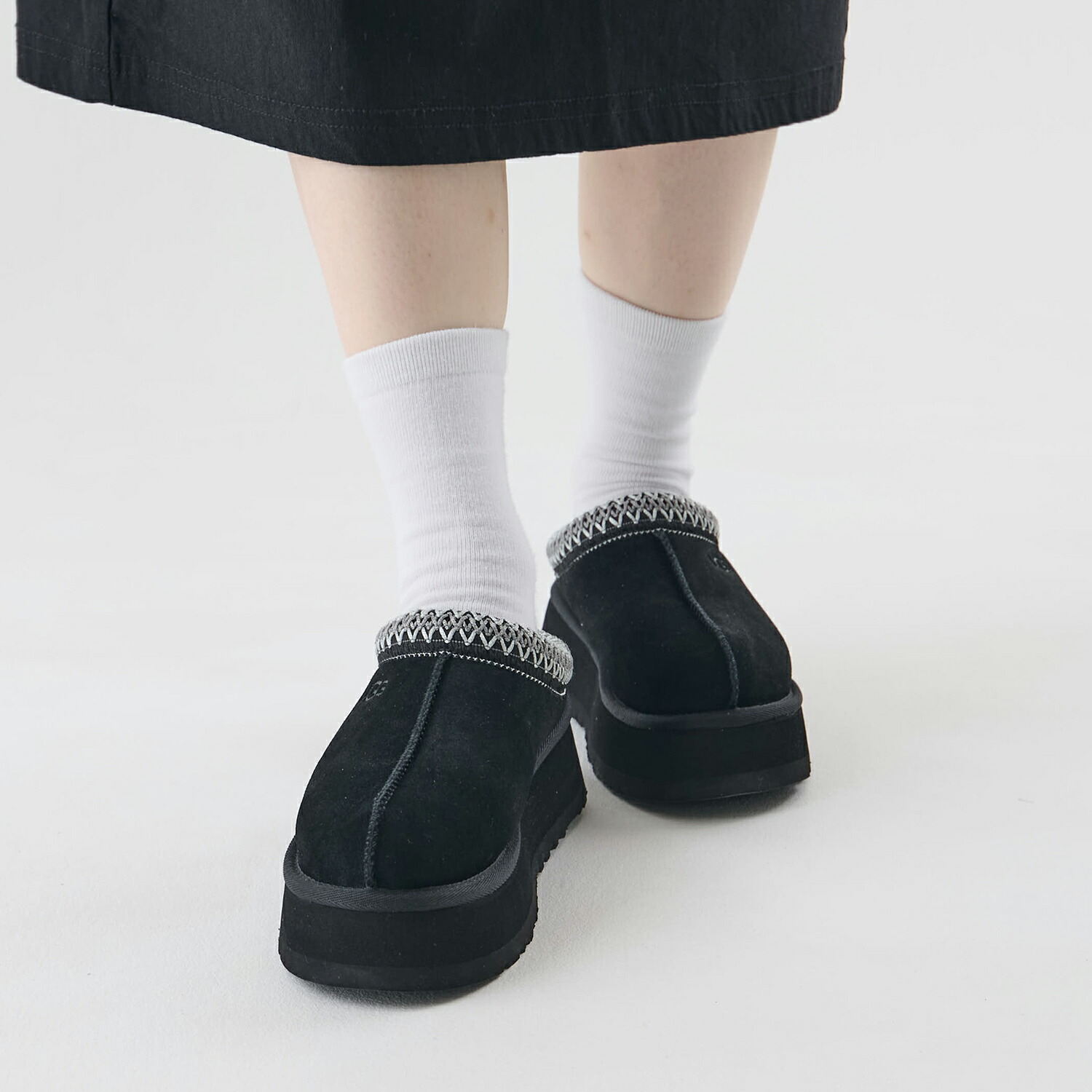 楽天市場】UGG アグ スリッポン シューズ スリッパ タズ レディース