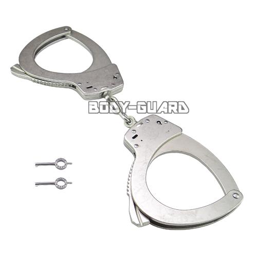 楽天市場】S&Wスミス&ウェッソン手錠 M110 Lサイズ ニッケル S&W