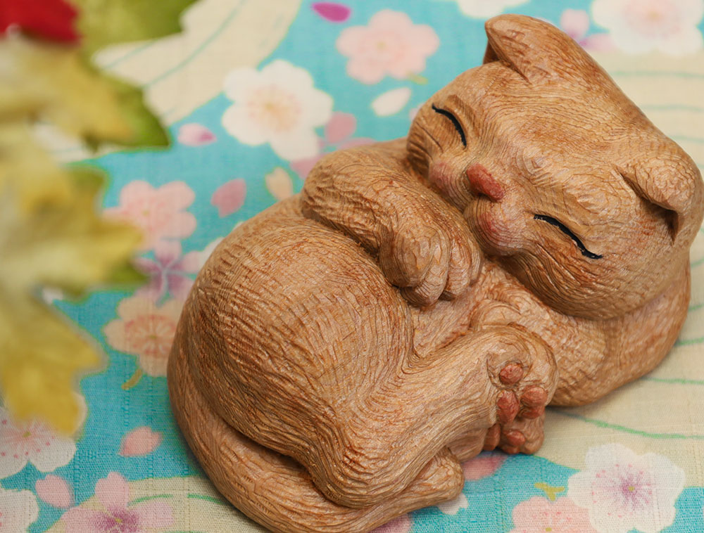 楽天市場】【総高6cm】屋久杉 眠り猫 木彫り 置物 一刀彫 / 素材：屋久