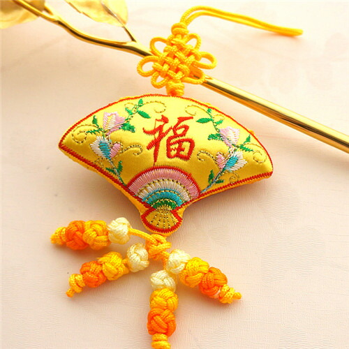 楽天市場】中華風結び飾り つるし飾り 両面刺繍小物 車内装飾品 中国